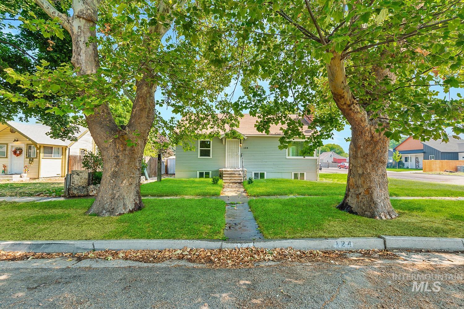 124 S Juniper St. Property Photo 25