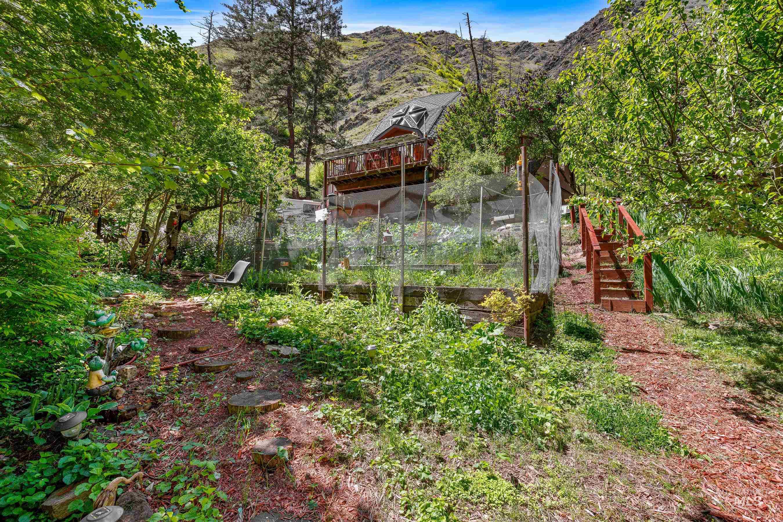 360 Lake Creek Rd Property Photo 14