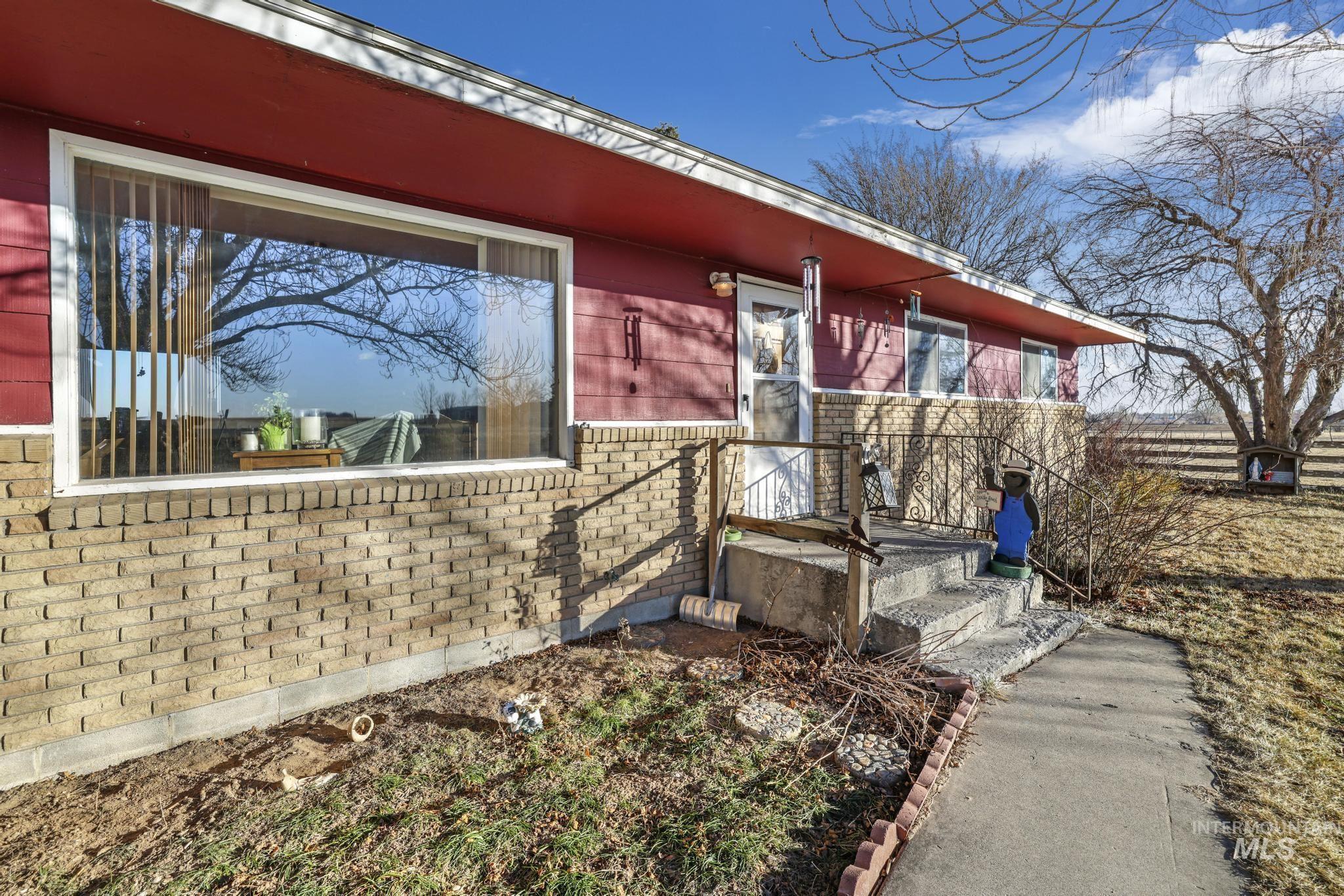1636 State Highway 46 Property Photo 2