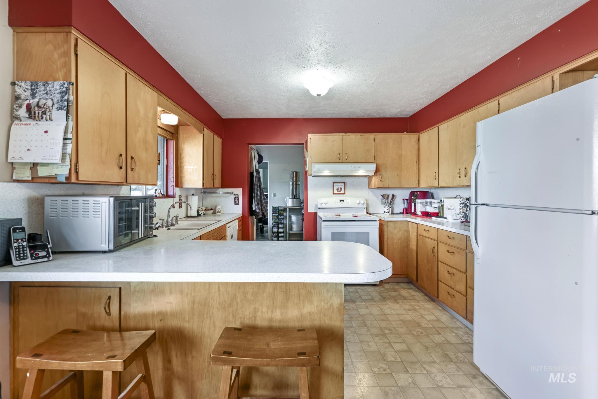 1636 State Highway 46 Property Photo 13