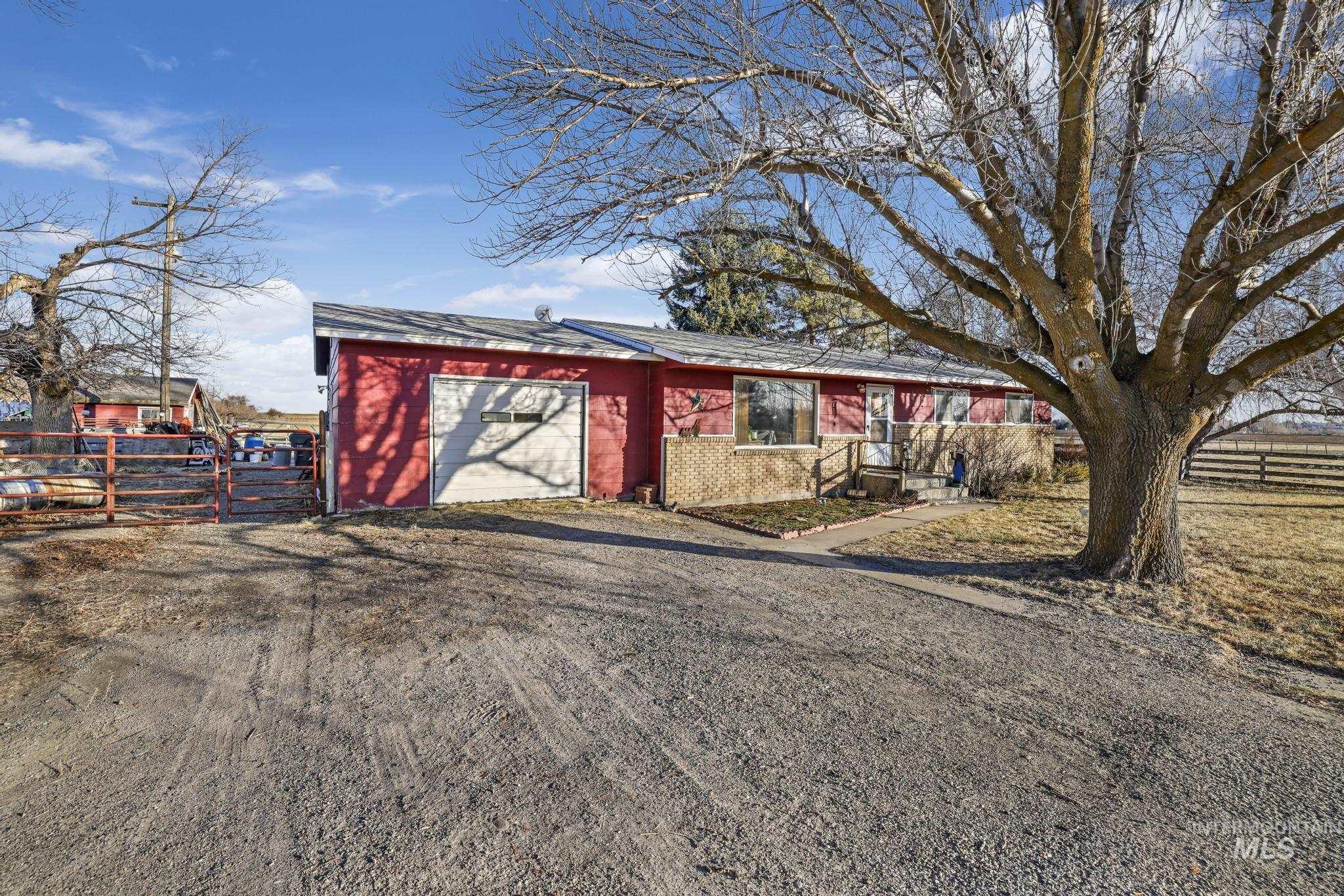 1636 State Highway 46 Property Photo 23