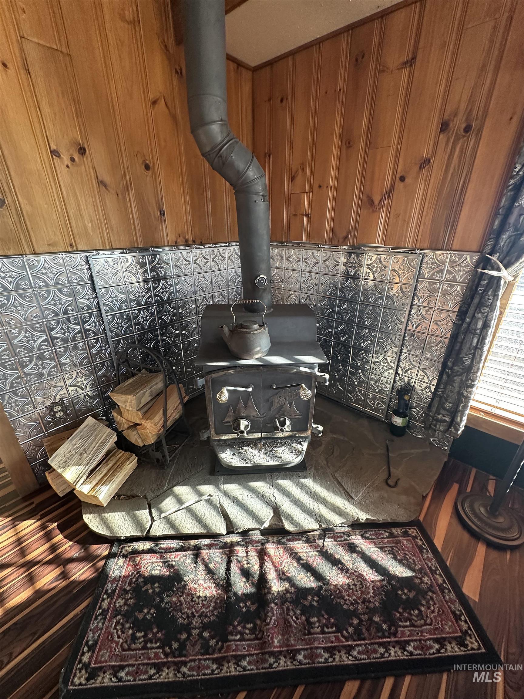 1252 Mesa Road Property Photo 4