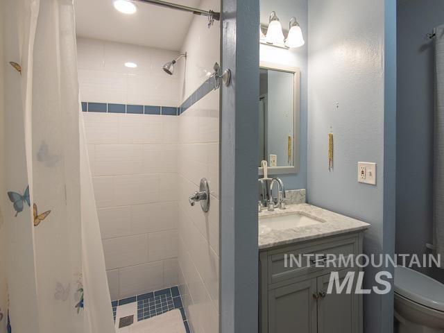 528 18th Ave N Property Photo 17