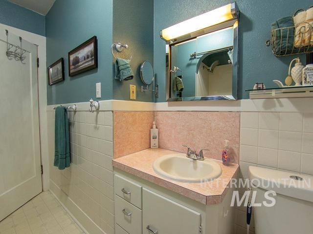 528 18th Ave N Property Photo 22