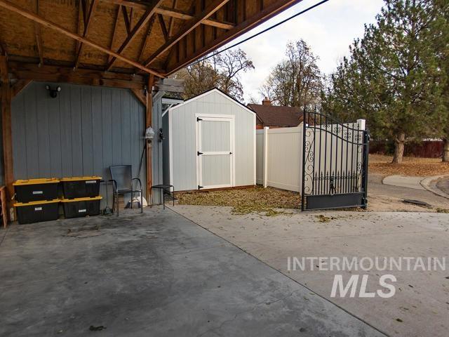 528 18th Ave N Property Photo 31