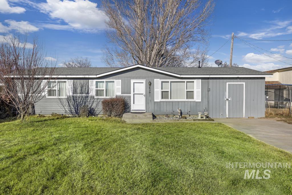 620 Orchard Ave Property Photo