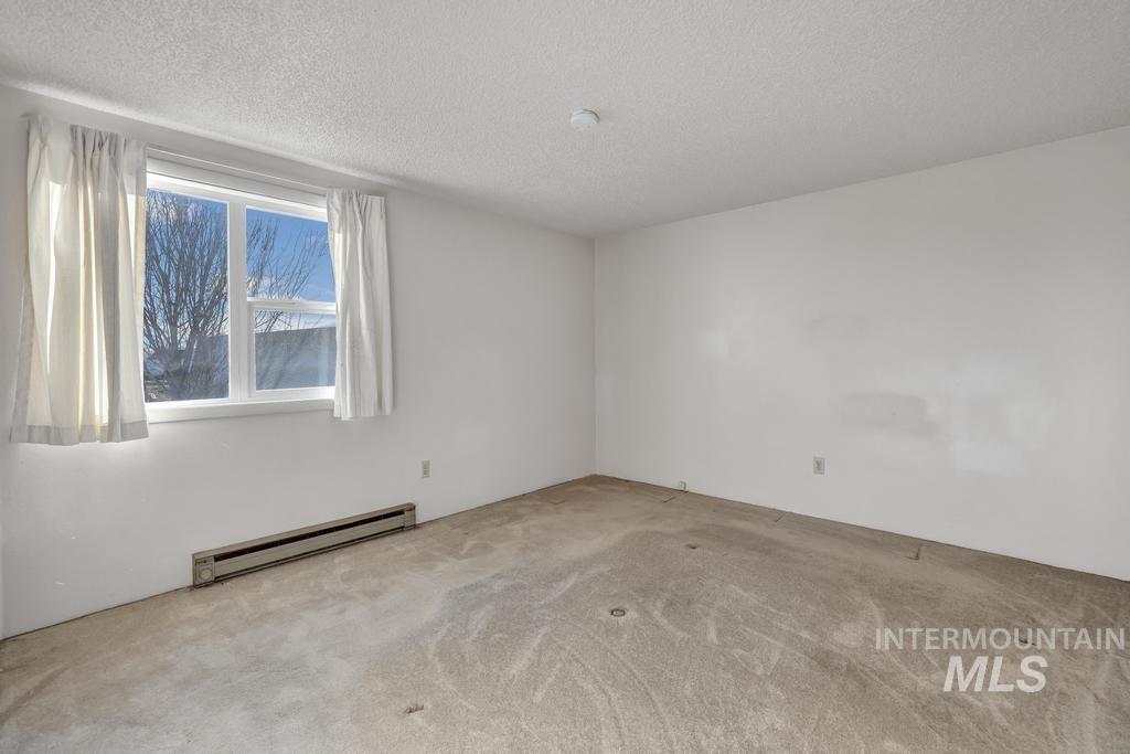 620 Orchard Ave Property Photo 27