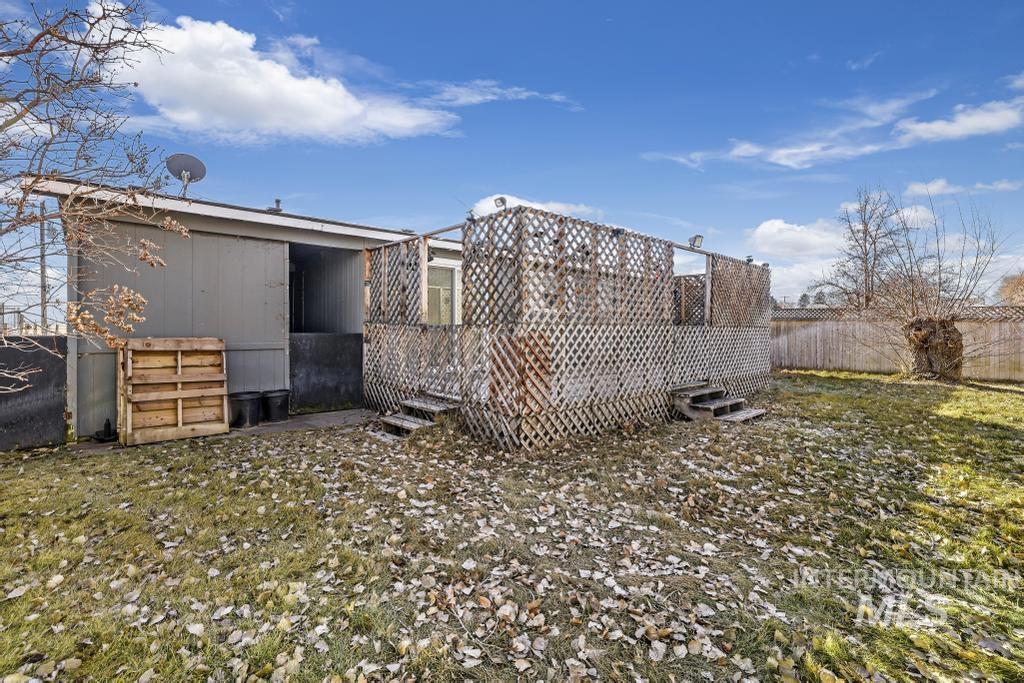620 Orchard Ave Property Photo 31