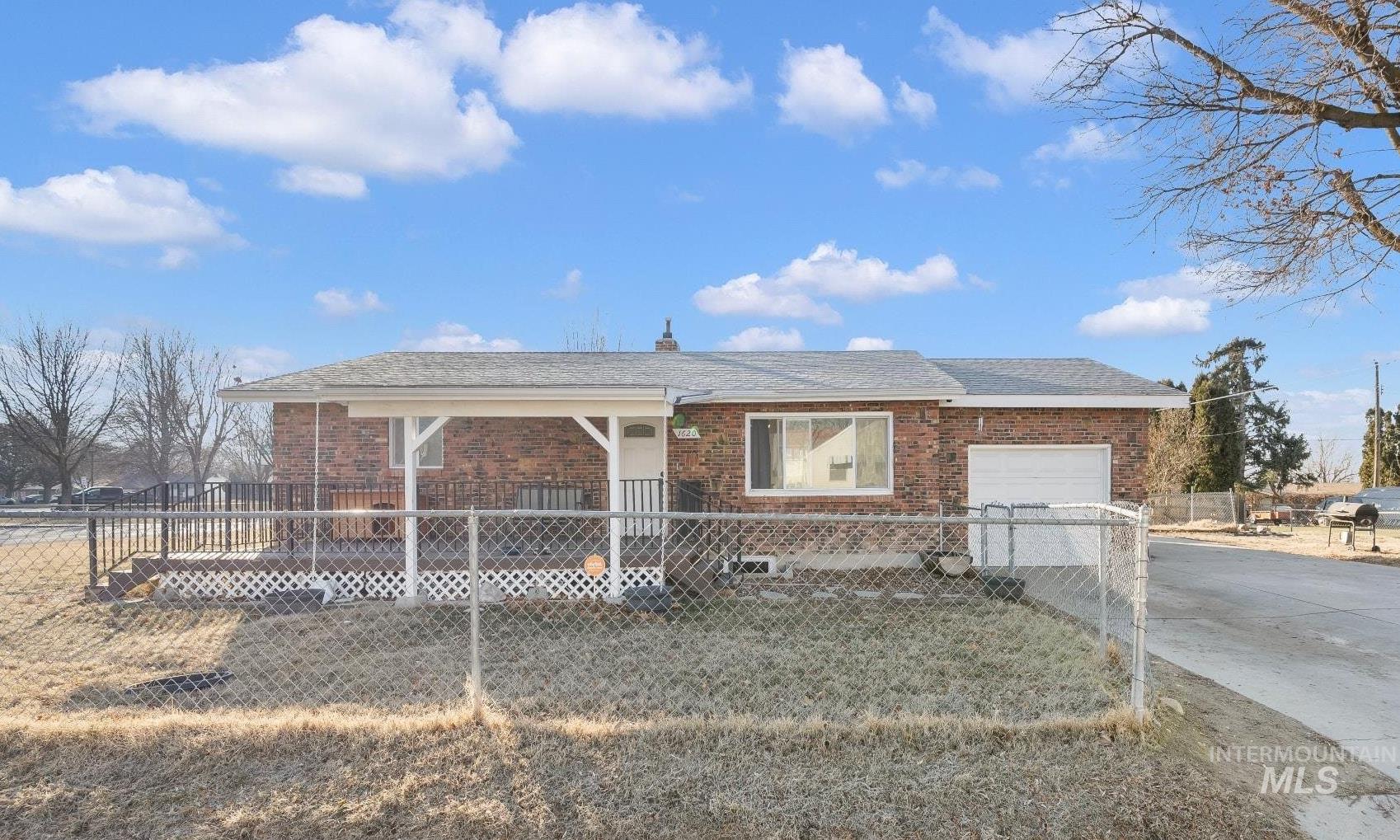 1620 Monte Vista Dr Property Photo 1