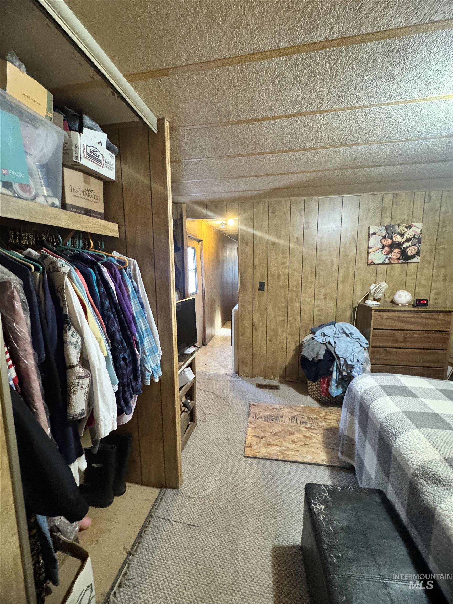 842 W Midway Property Photo 12
