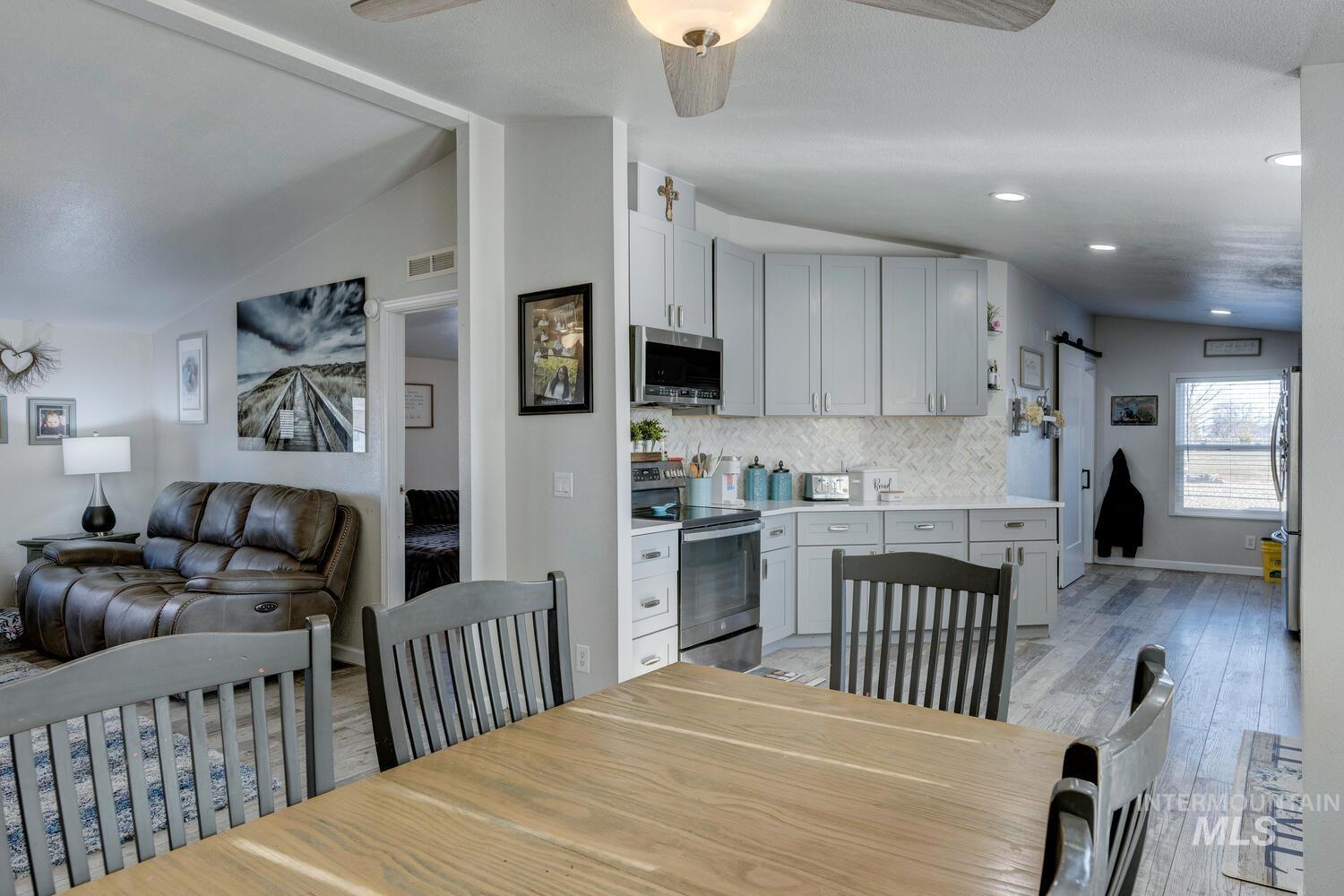 408 A Holly Property Photo 14