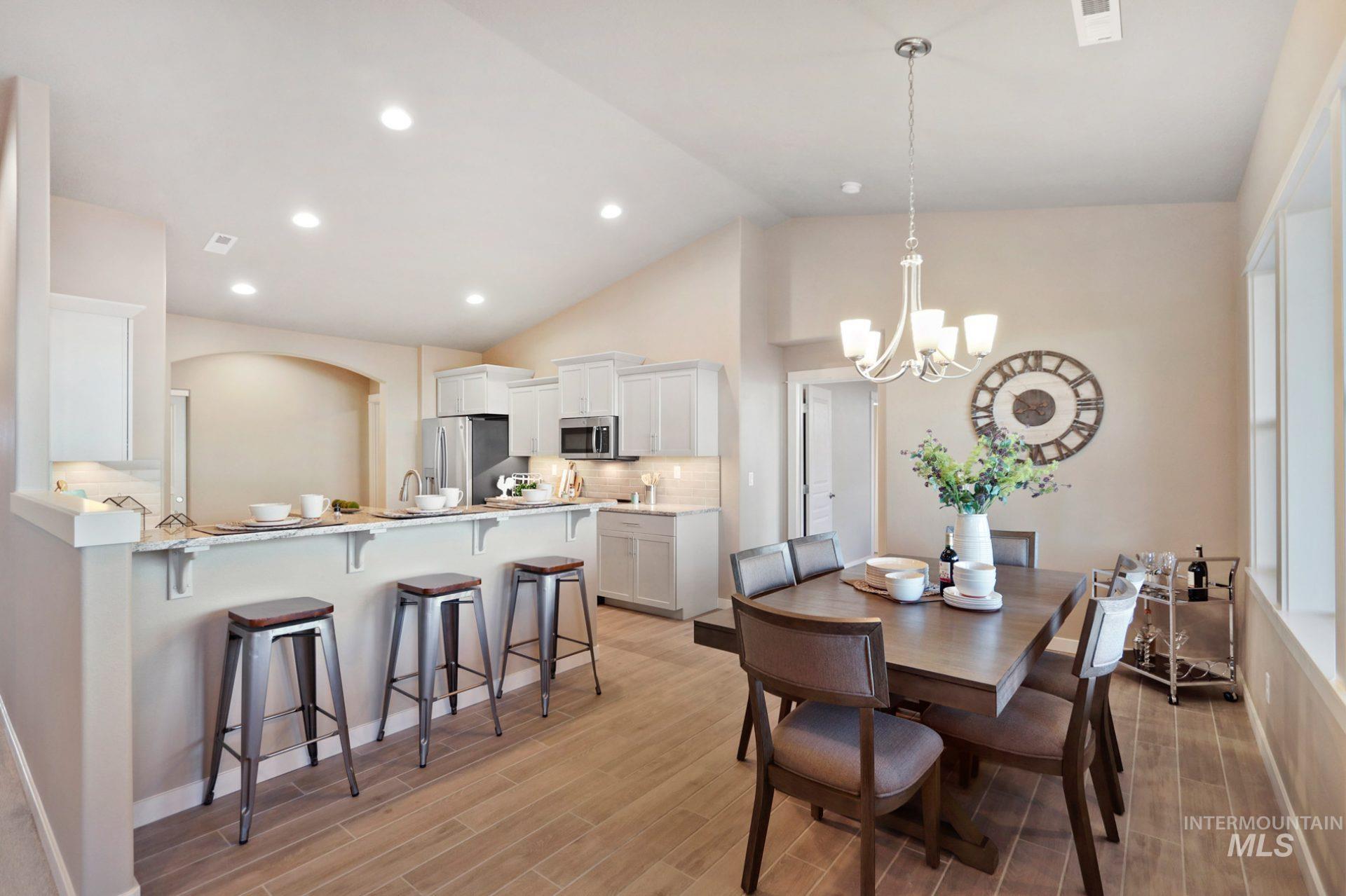 11299 Shadow Glen Drive Property Photo 3