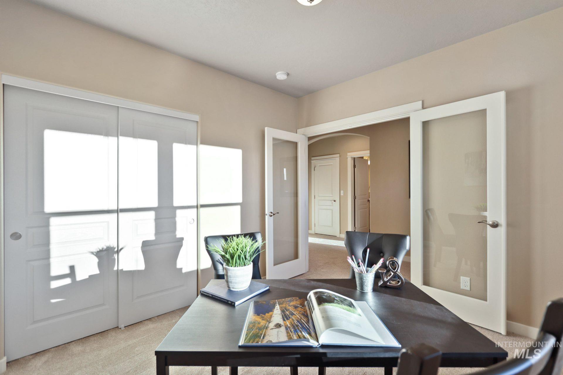 11299 Shadow Glen Drive Property Photo 17