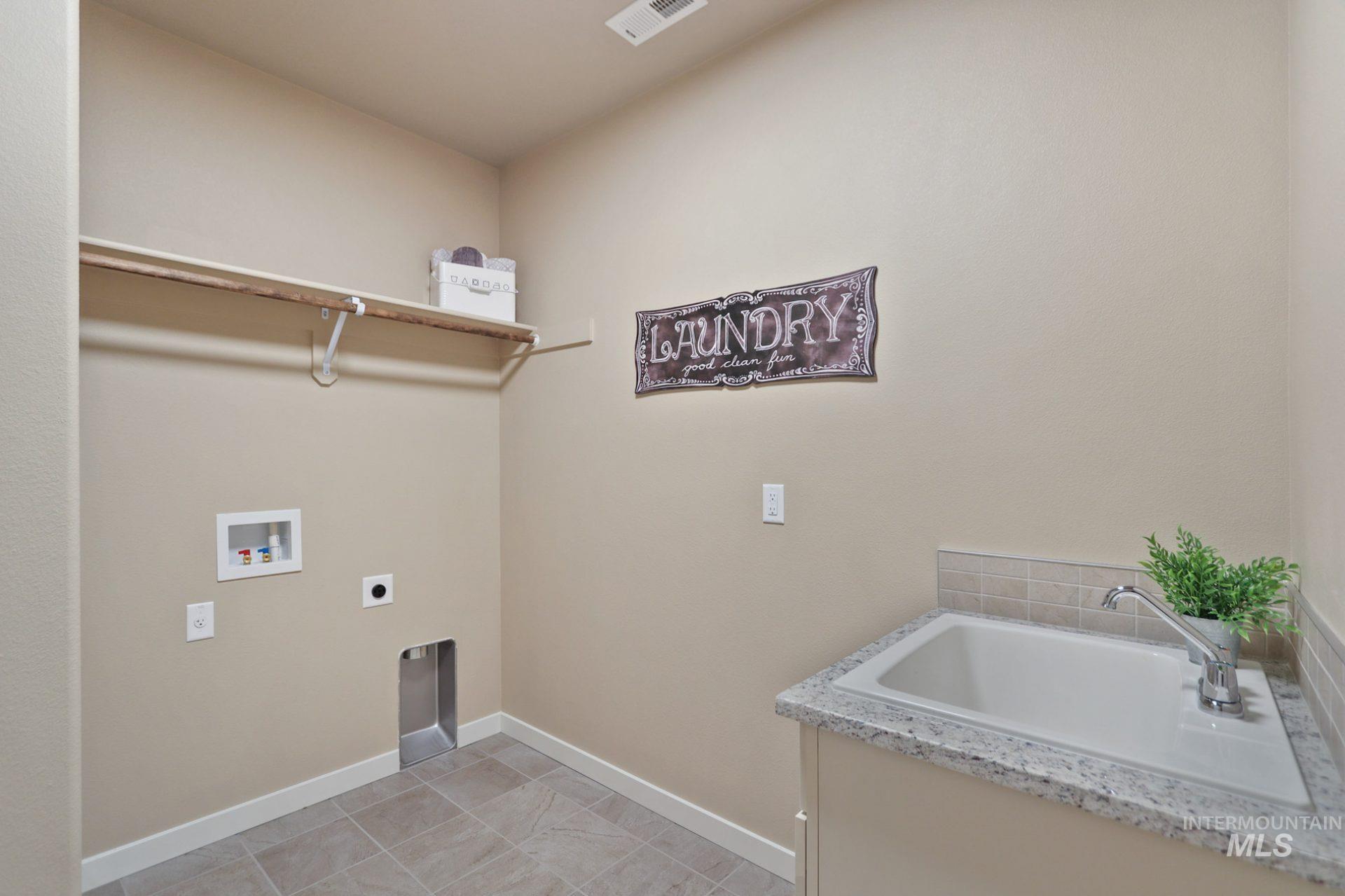 11299 Shadow Glen Drive Property Photo 18
