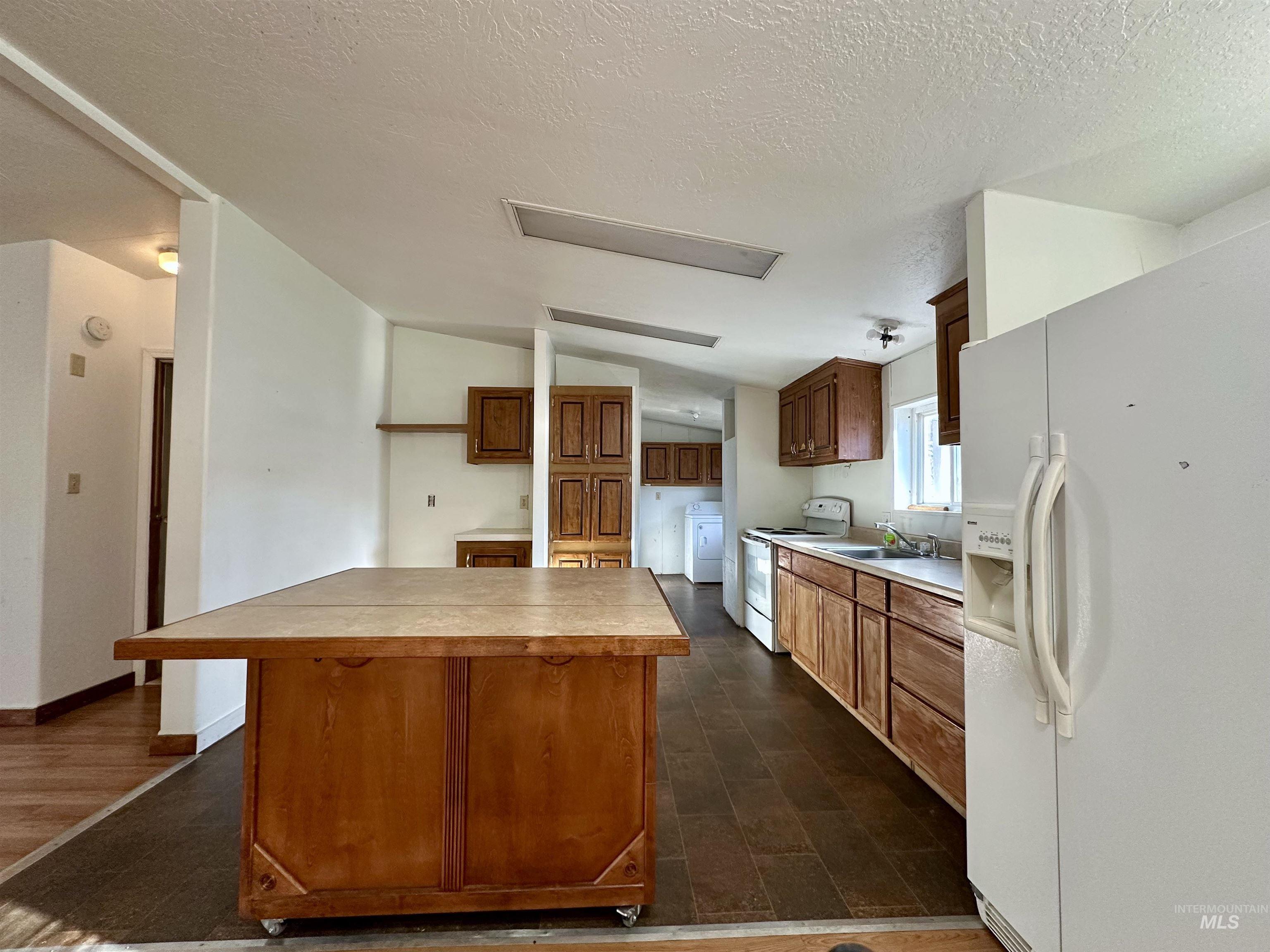 1020 Idaho St Property Photo 4