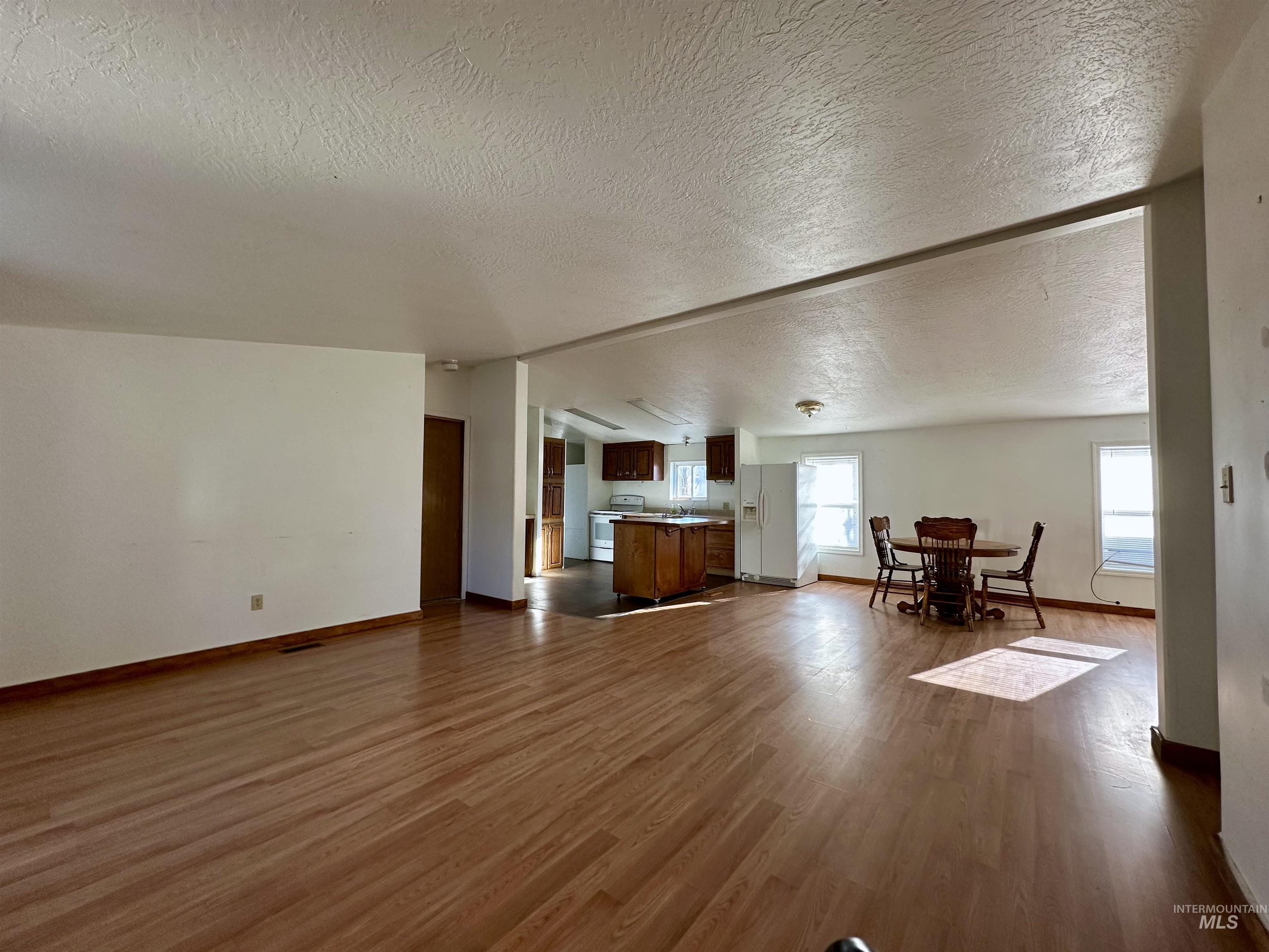 1020 Idaho St Property Photo 6