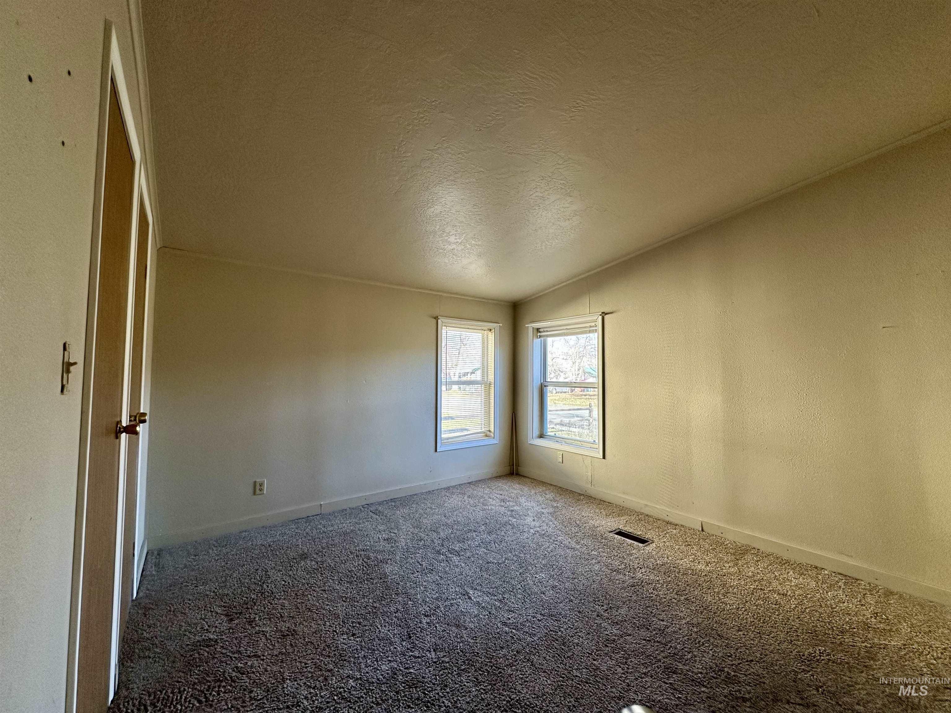1020 Idaho St Property Photo 10