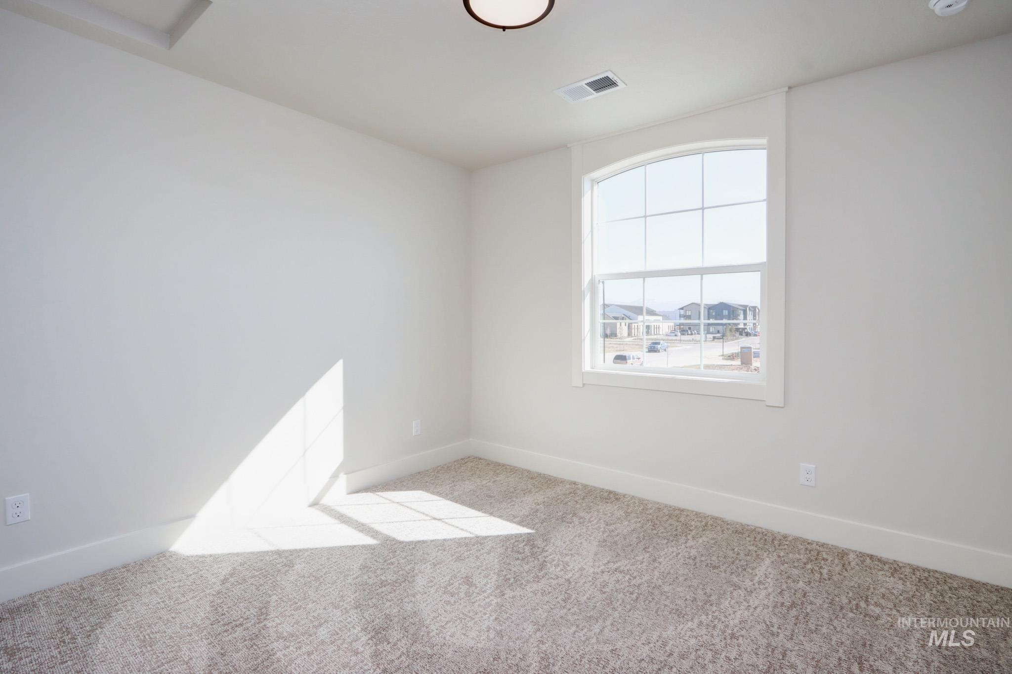 1217 N Meadowglen Ave Property Photo 31