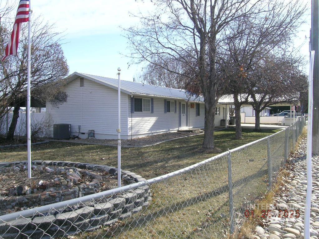 14990 Hensen Dr Property Photo 4