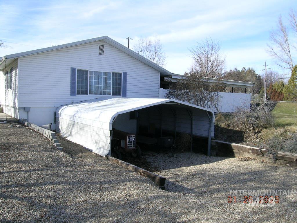 14990 Hensen Dr Property Photo 5