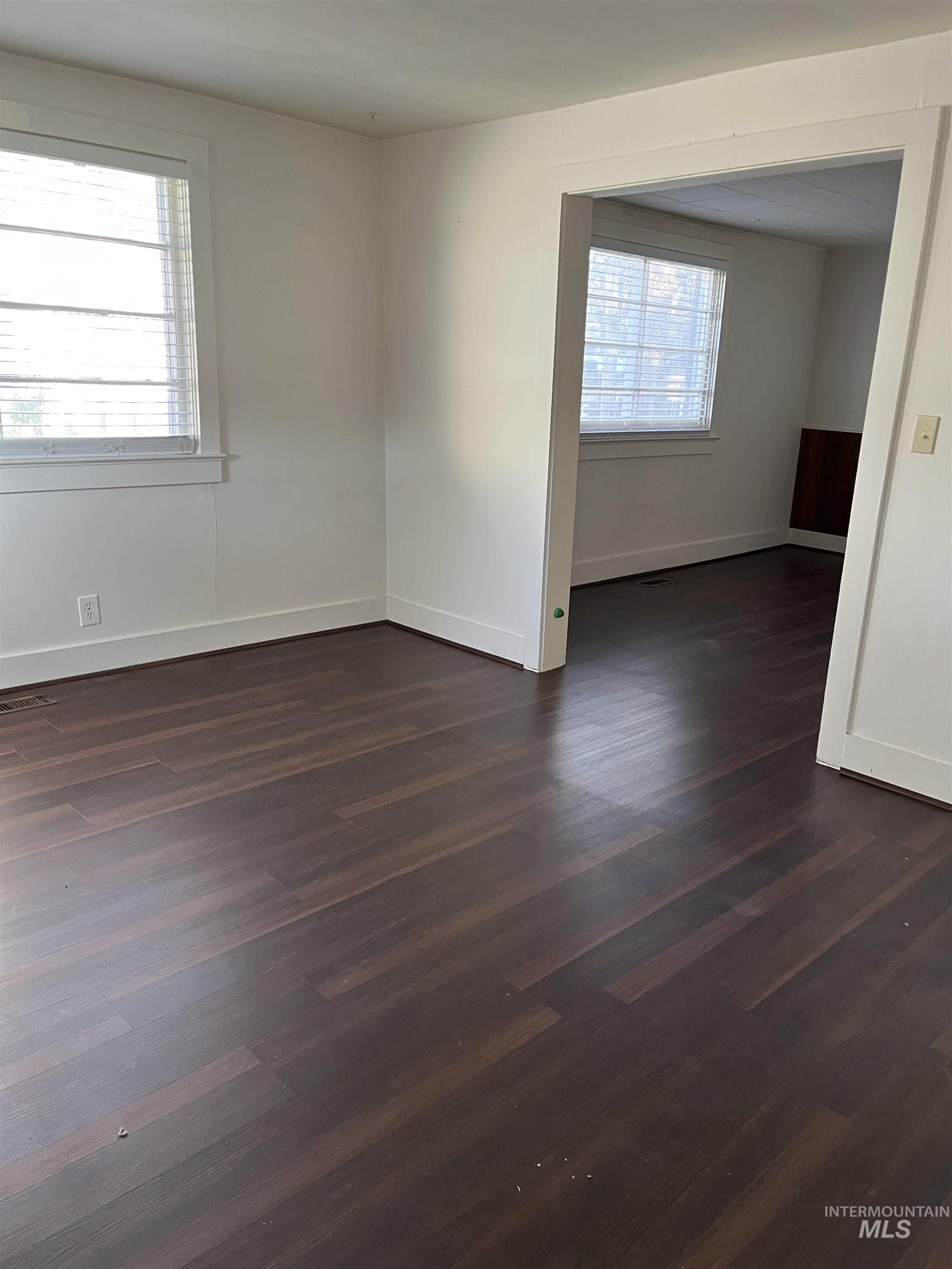 2114 S Stephen Ave Property Photo 7