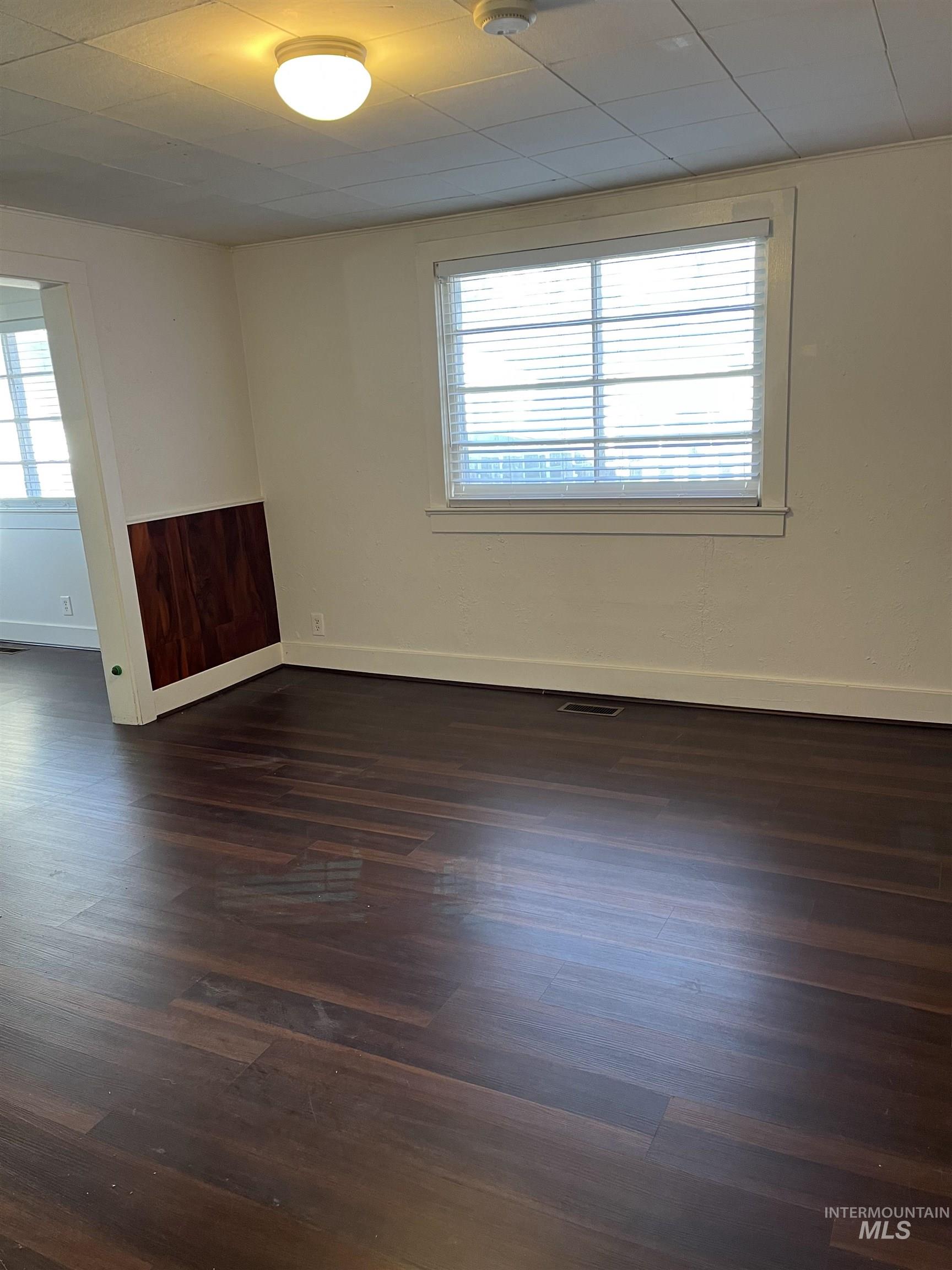 2114 S Stephen Ave Property Photo 8