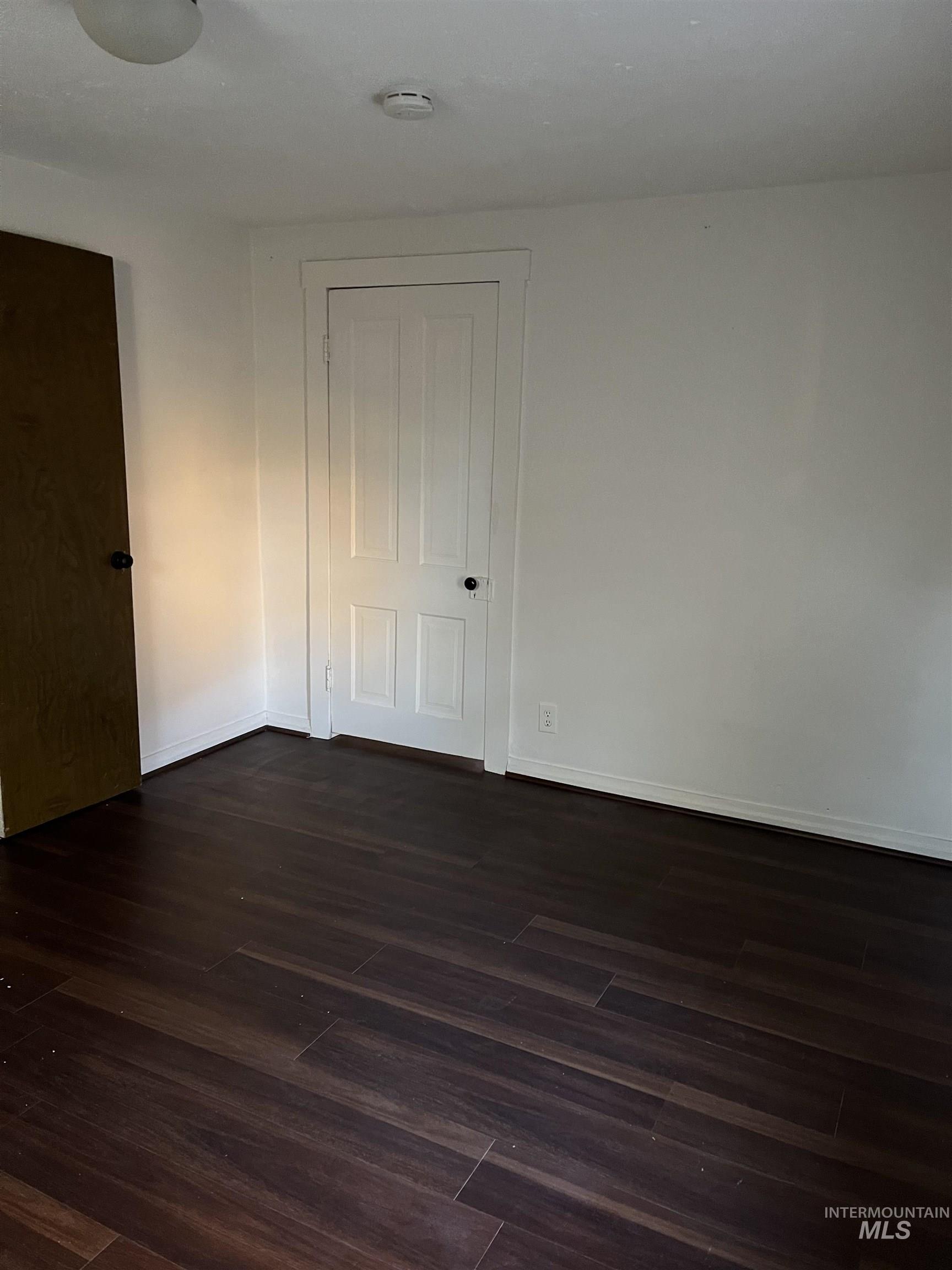 2114 S Stephen Ave Property Photo 11