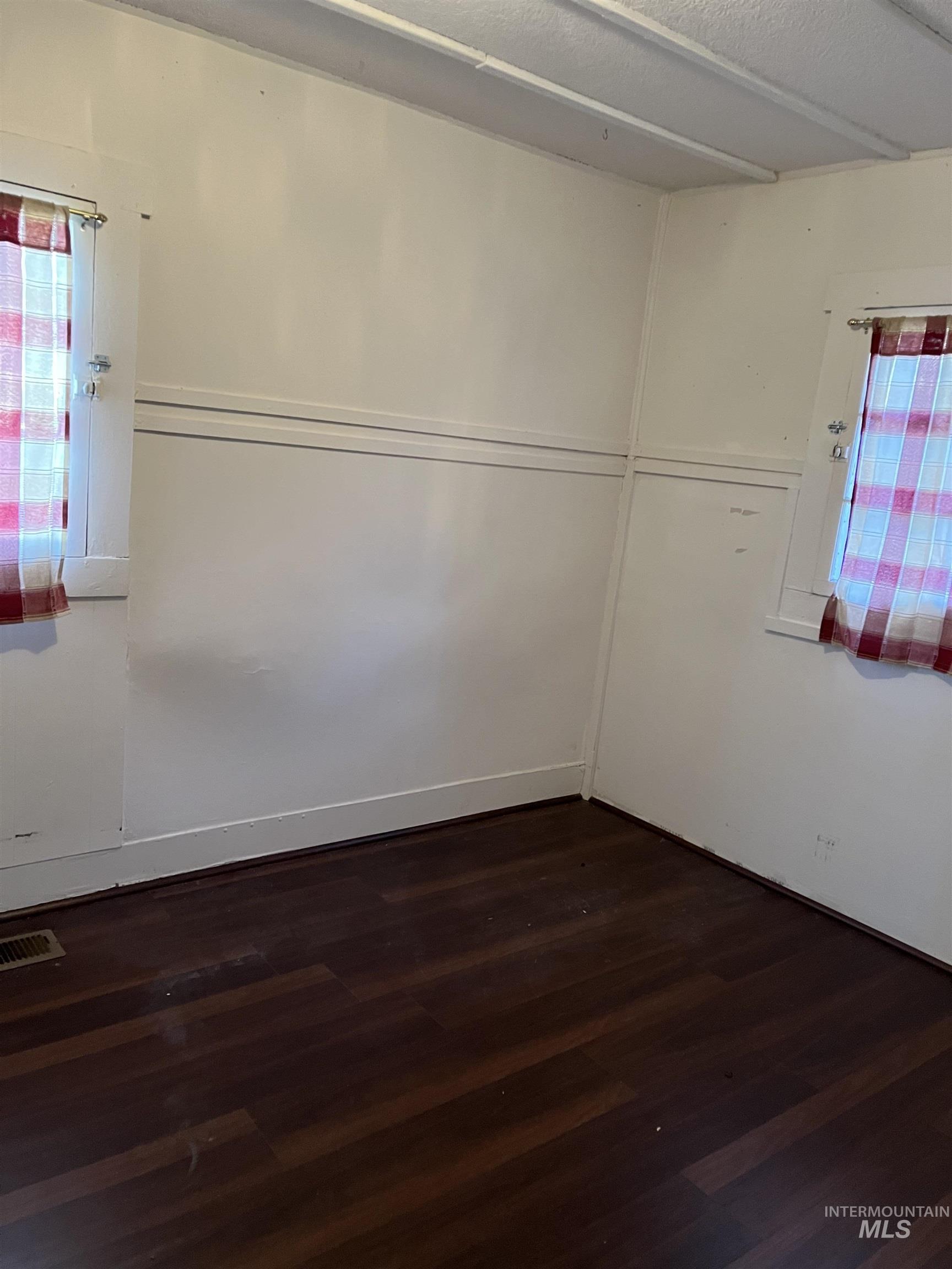 2114 S Stephen Ave Property Photo 12