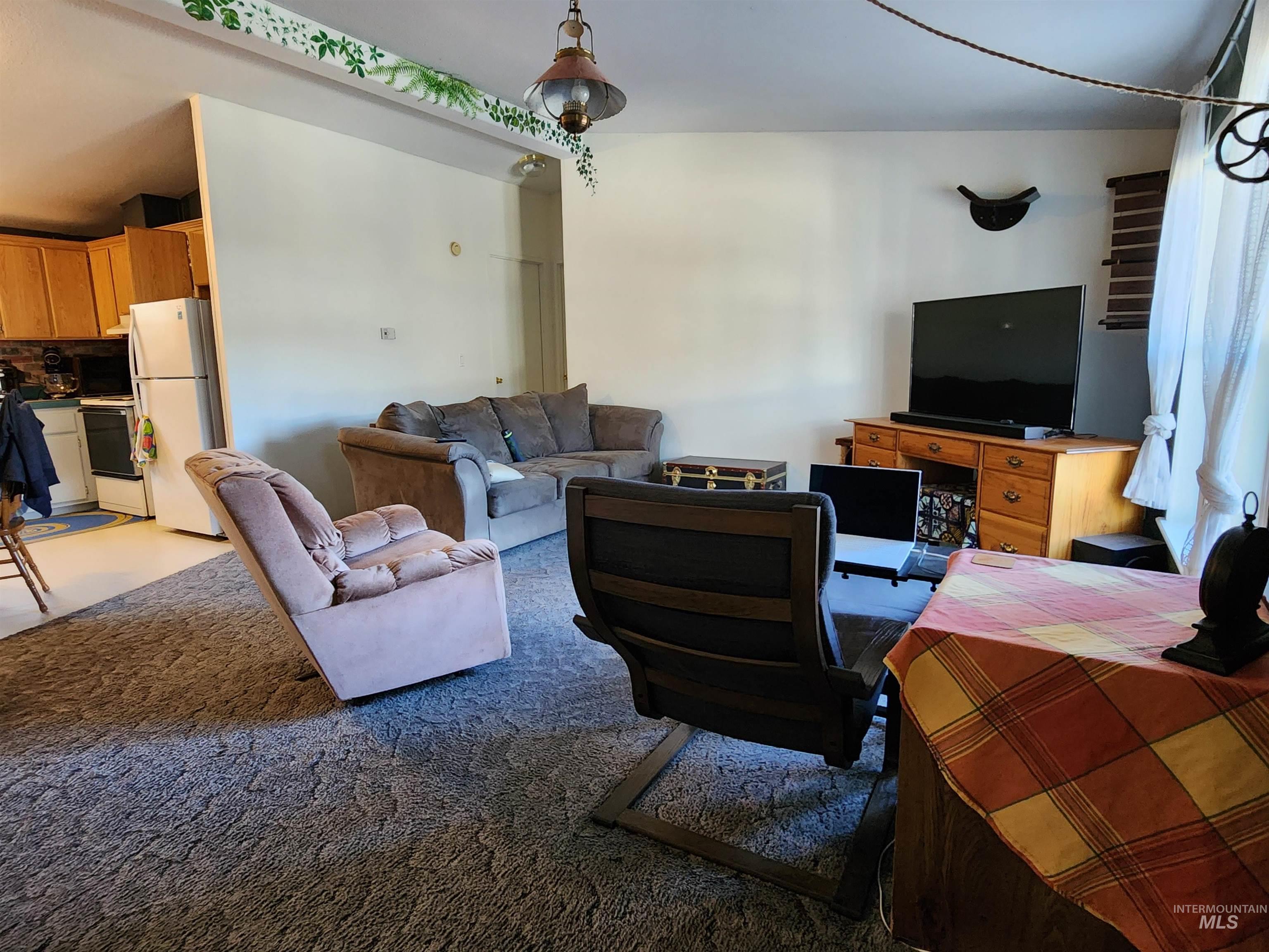 10617 W Abram Ln Property Photo 3