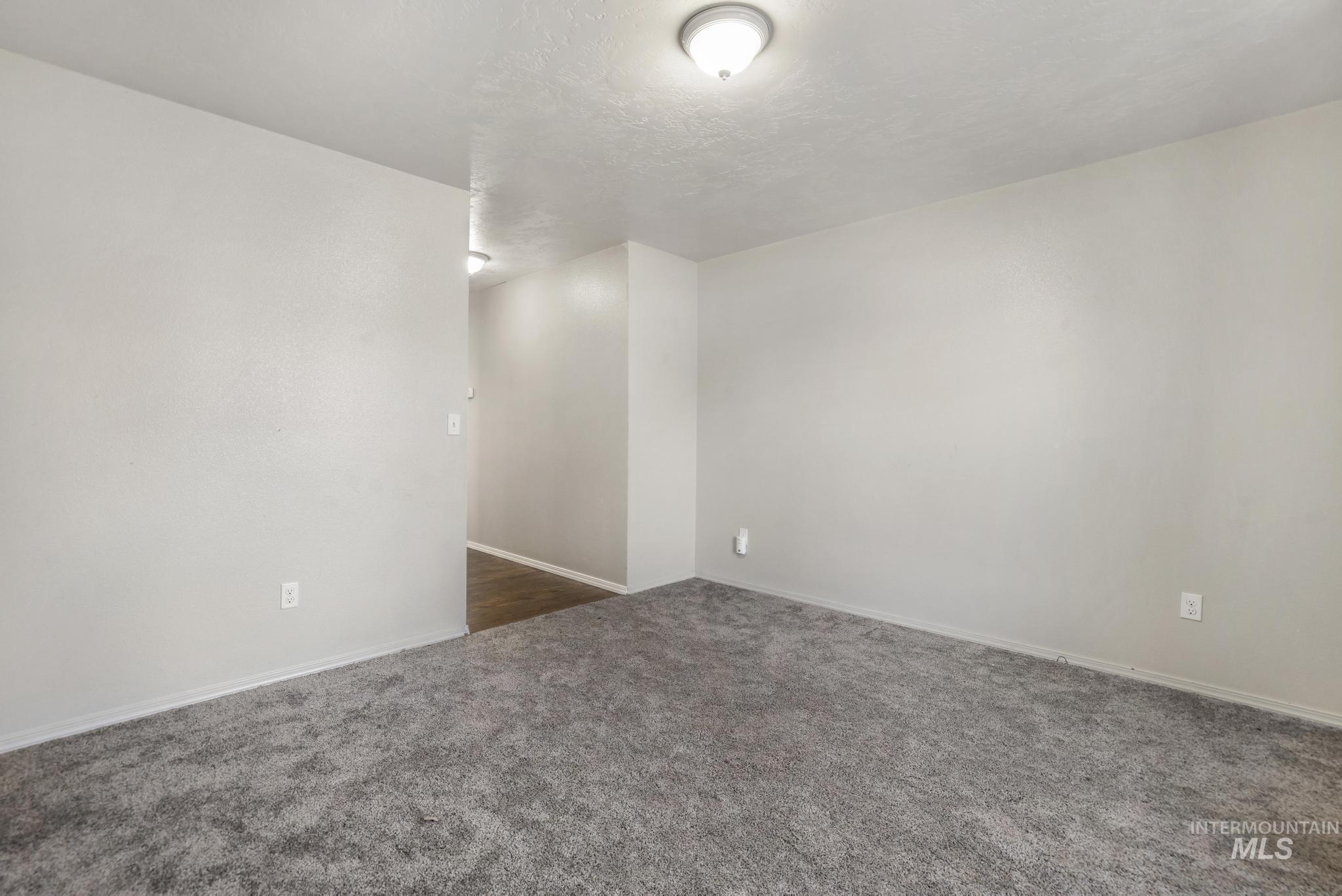 1245 Ne Dusty Ct Property Photo 28