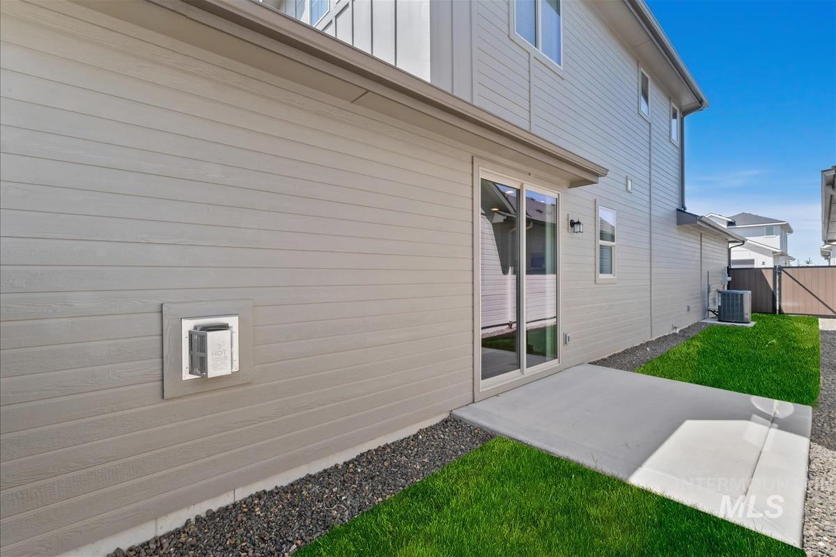 2300 E Valensole St. Property Photo 29