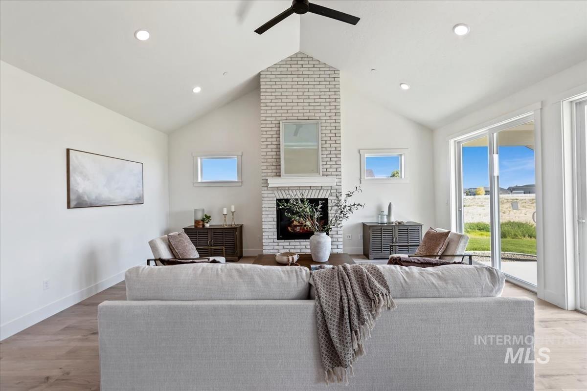 15361 Juniperwood Dr Property Photo 16