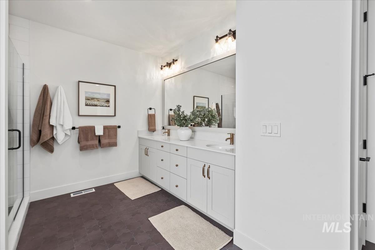 15361 Juniperwood Dr Property Photo 28