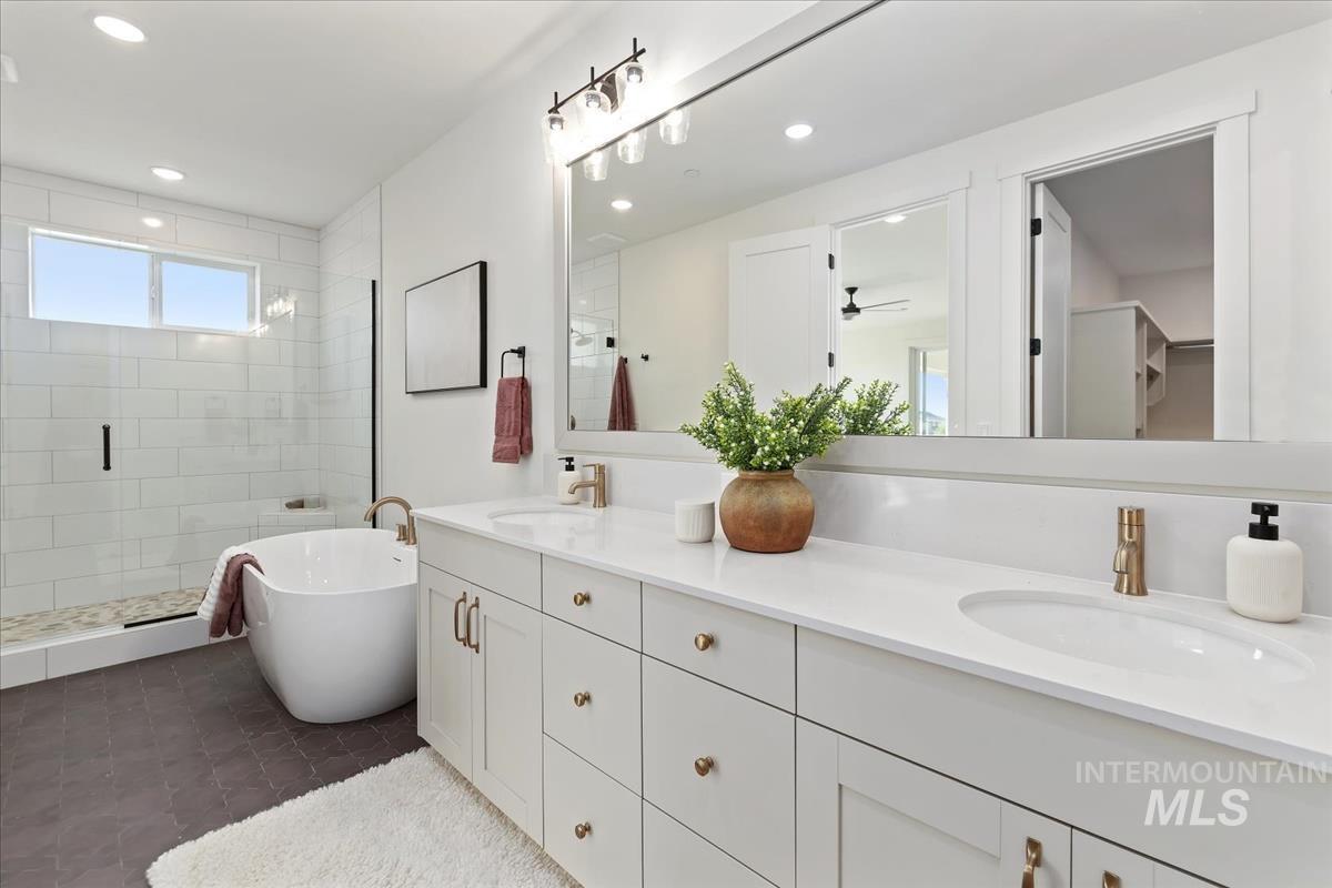 15293 Juniperwood Dr Property Photo 18