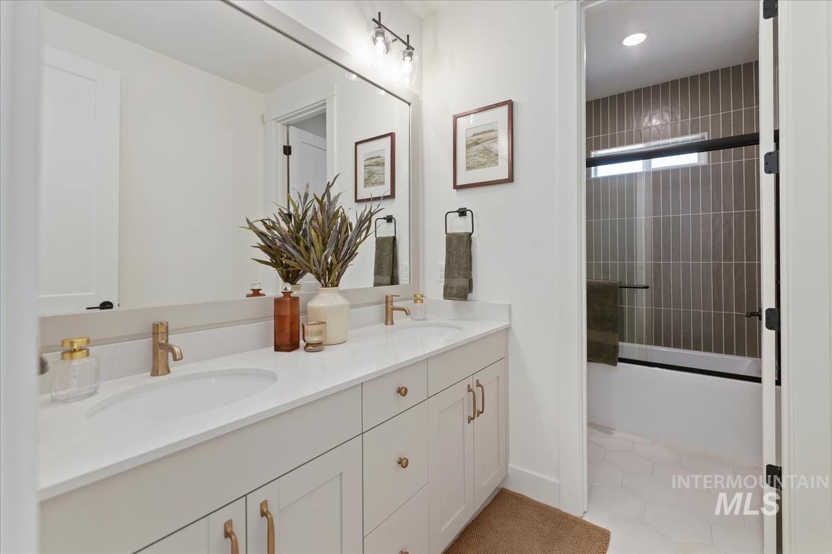 15293 Juniperwood Dr Property Photo 21