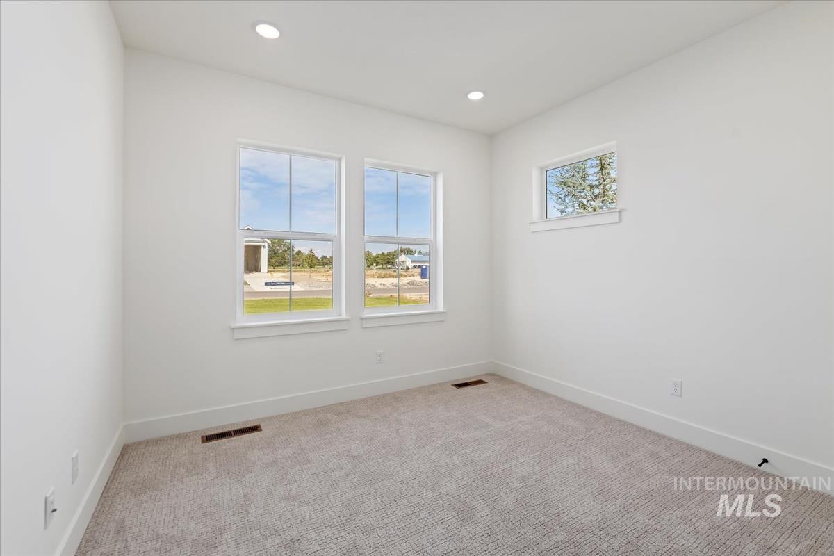 15293 Juniperwood Dr Property Photo 28