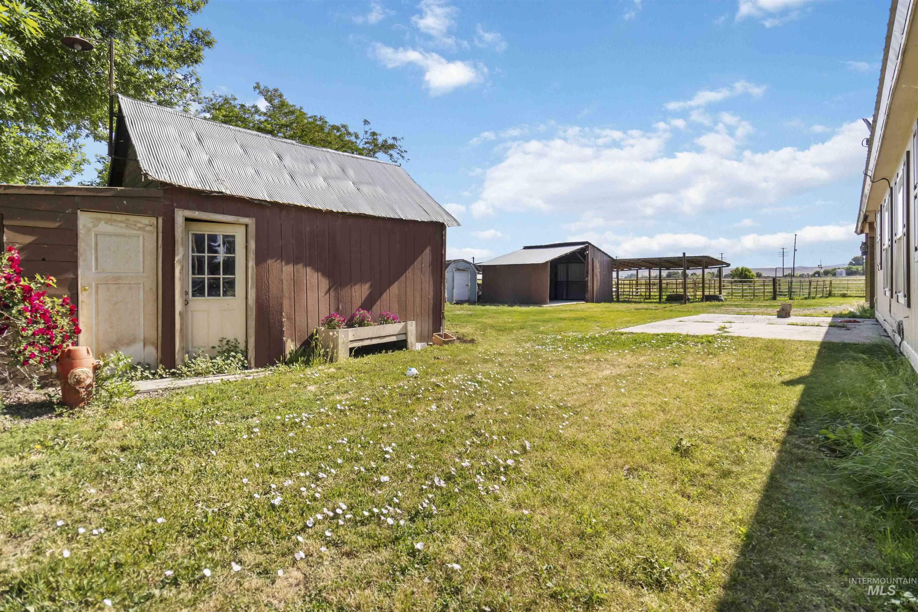 888 County Road 70 Property Photo 26