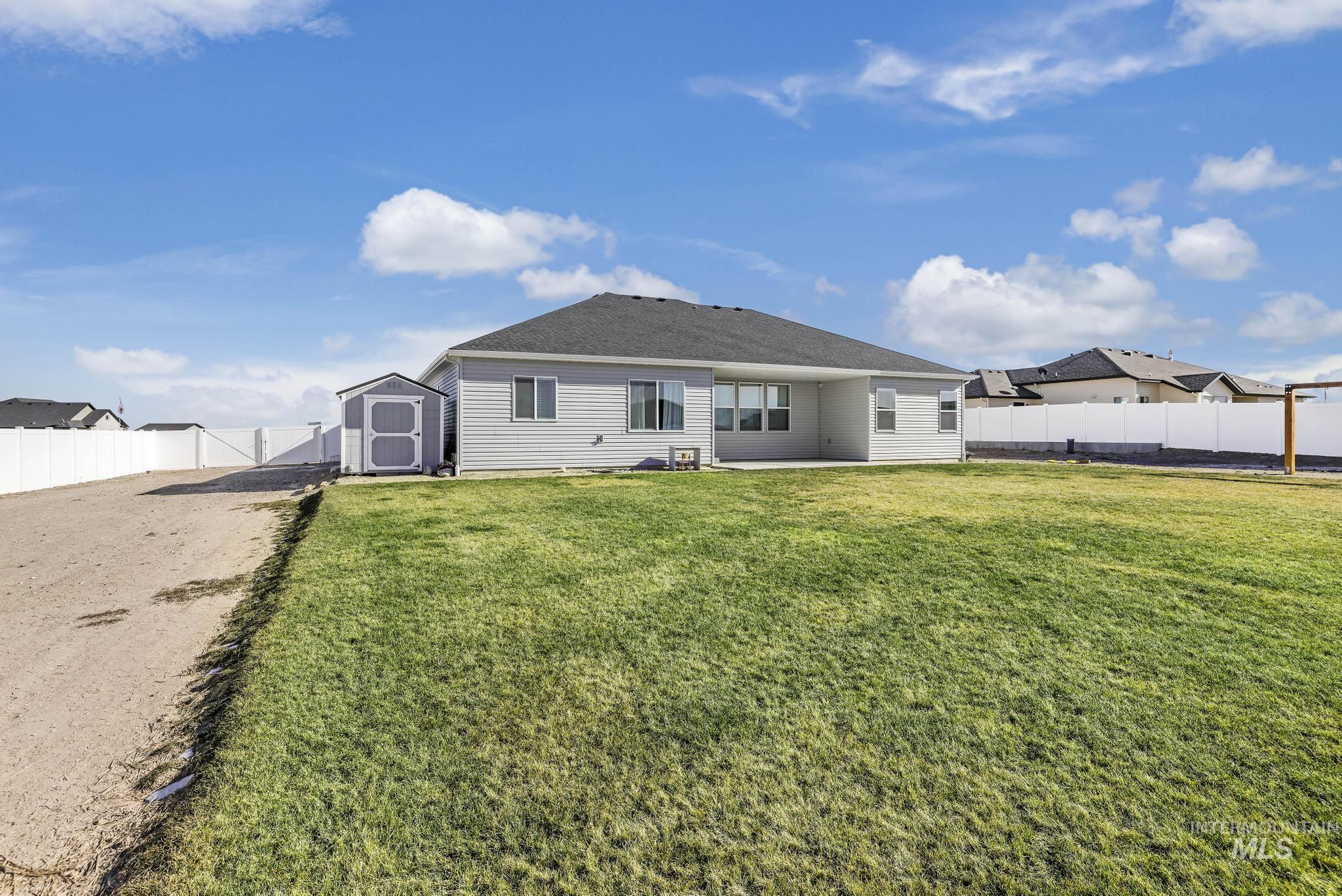3827 N 2469 E Property Photo 26