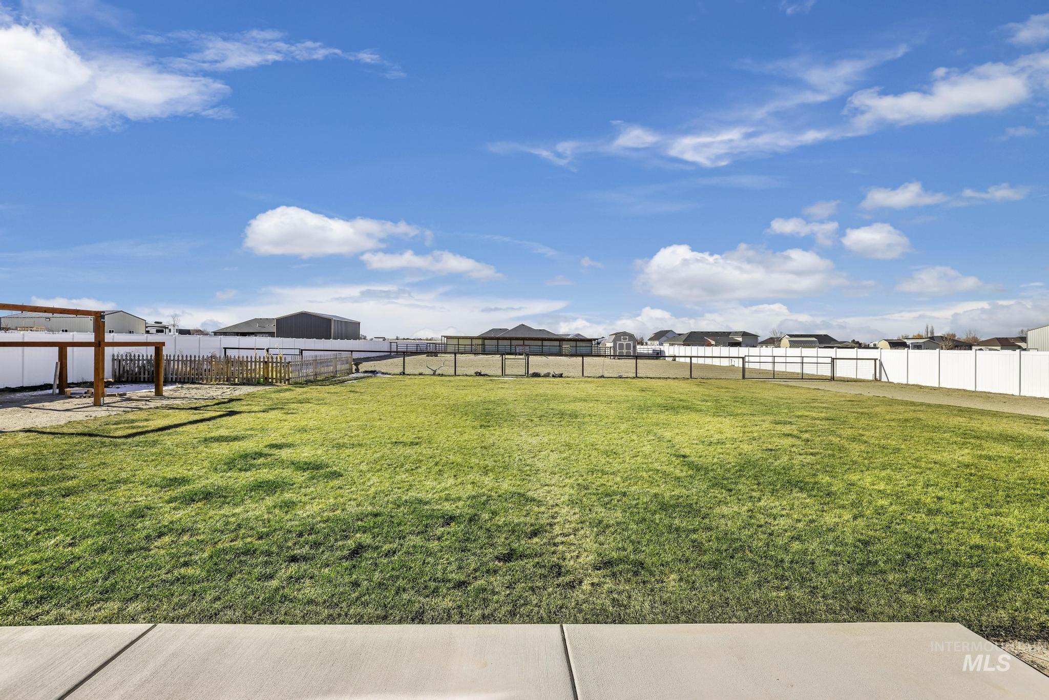 3827 N 2469 E Property Photo 29