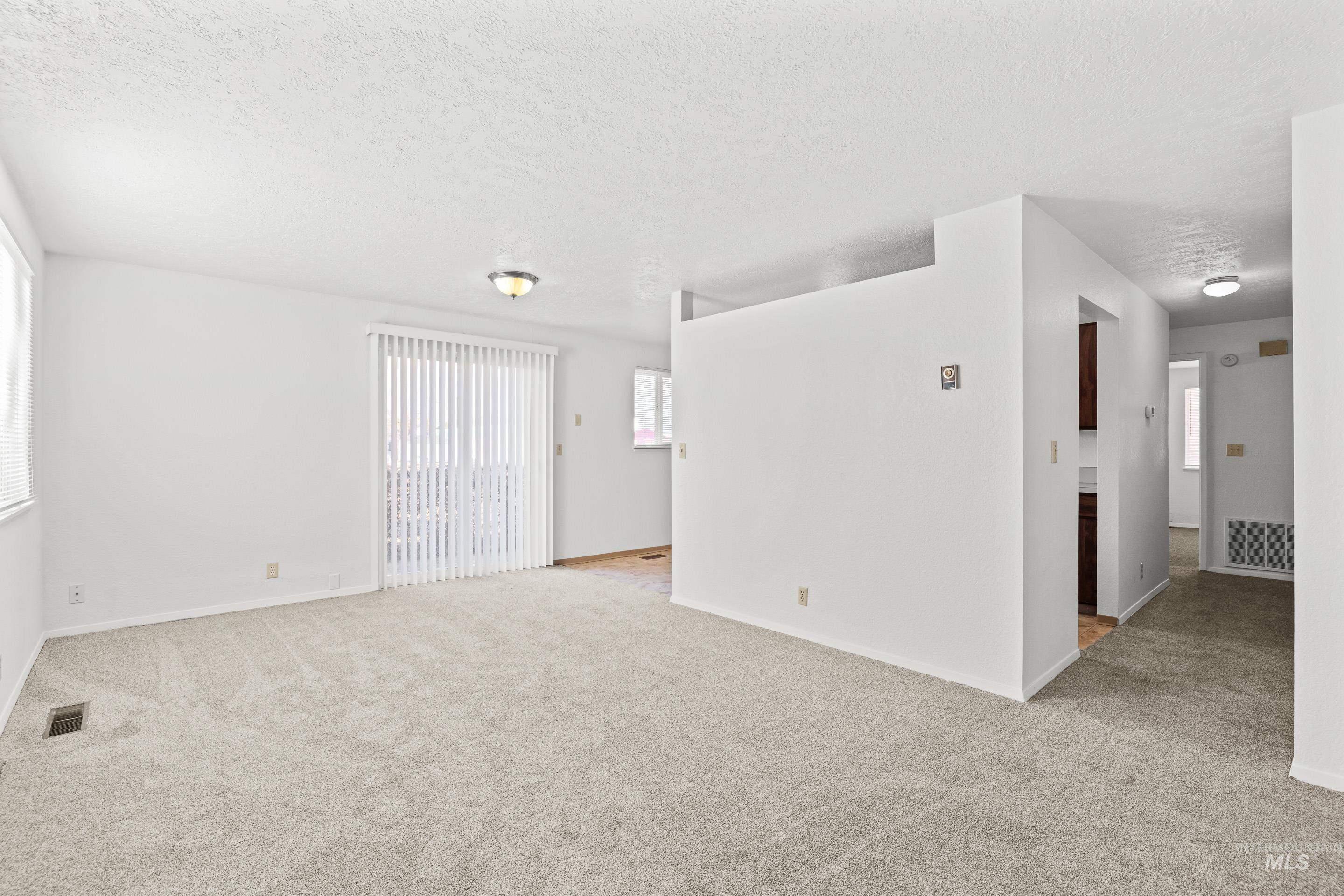 4872 W Bethel Street Property Photo 3