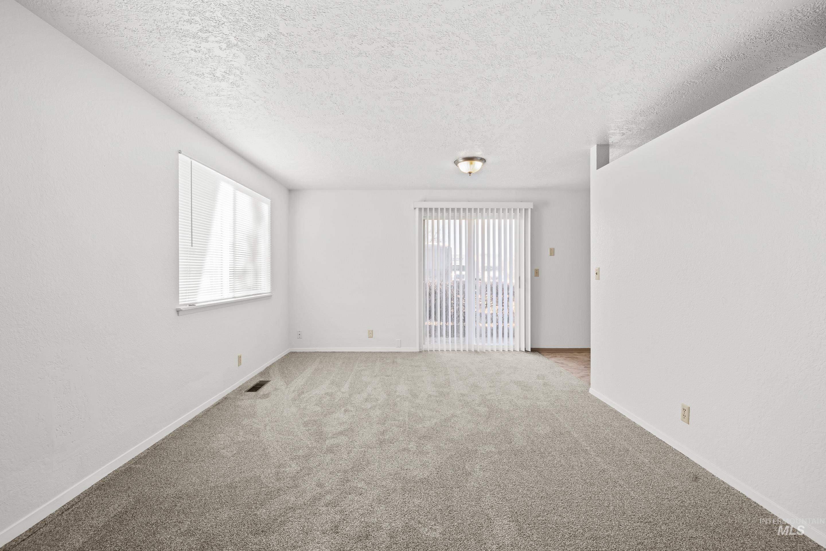 4872 W Bethel Street Property Photo 6