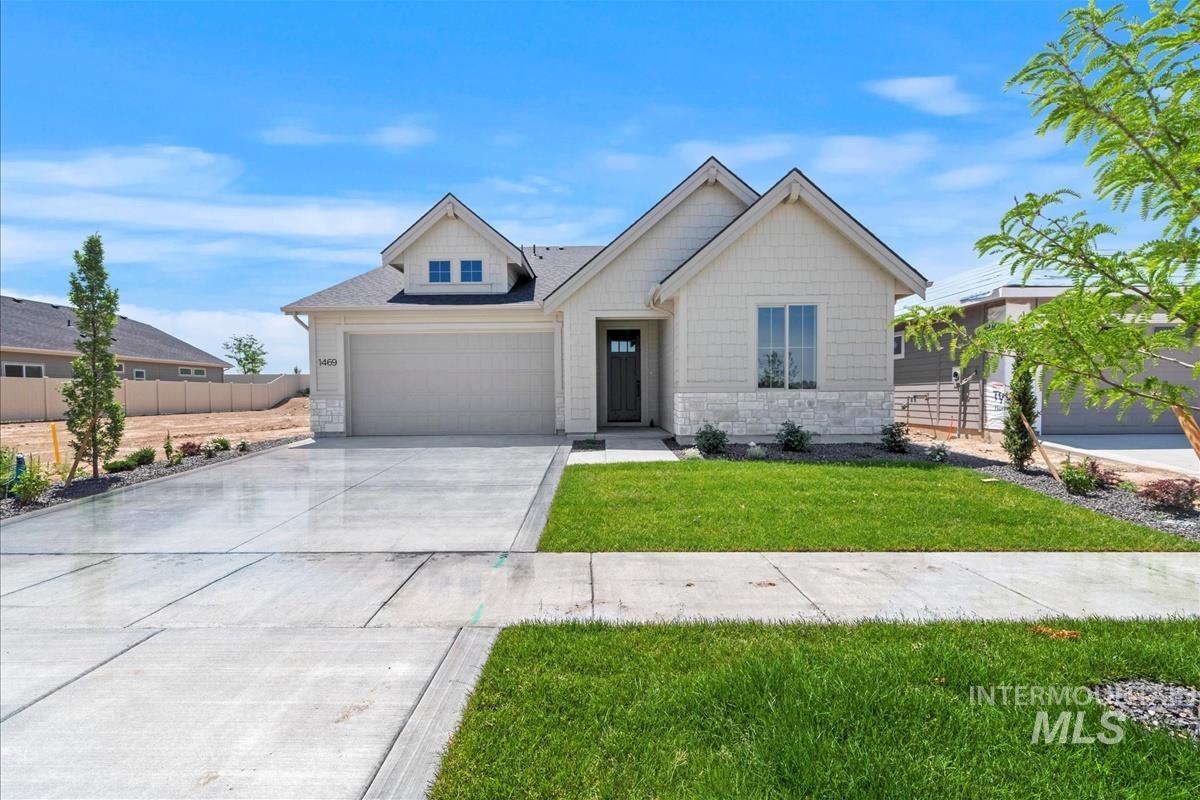 1469 E Andes Dr Property Photo 1