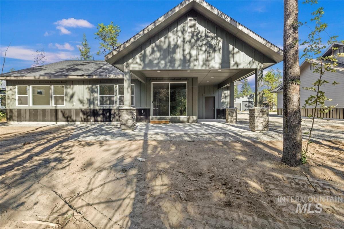 136 Jacks Loop Property Photo 30