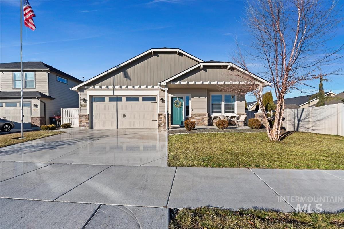 6050 W Quintale Dr Property Photo