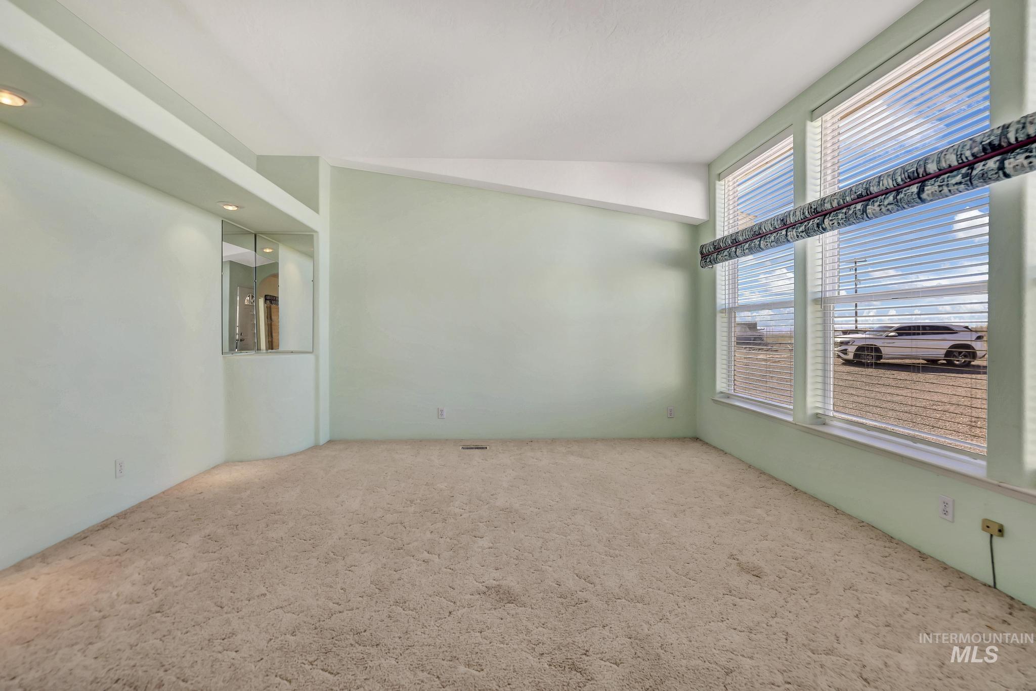 3474 S 1800 E Property Photo 6