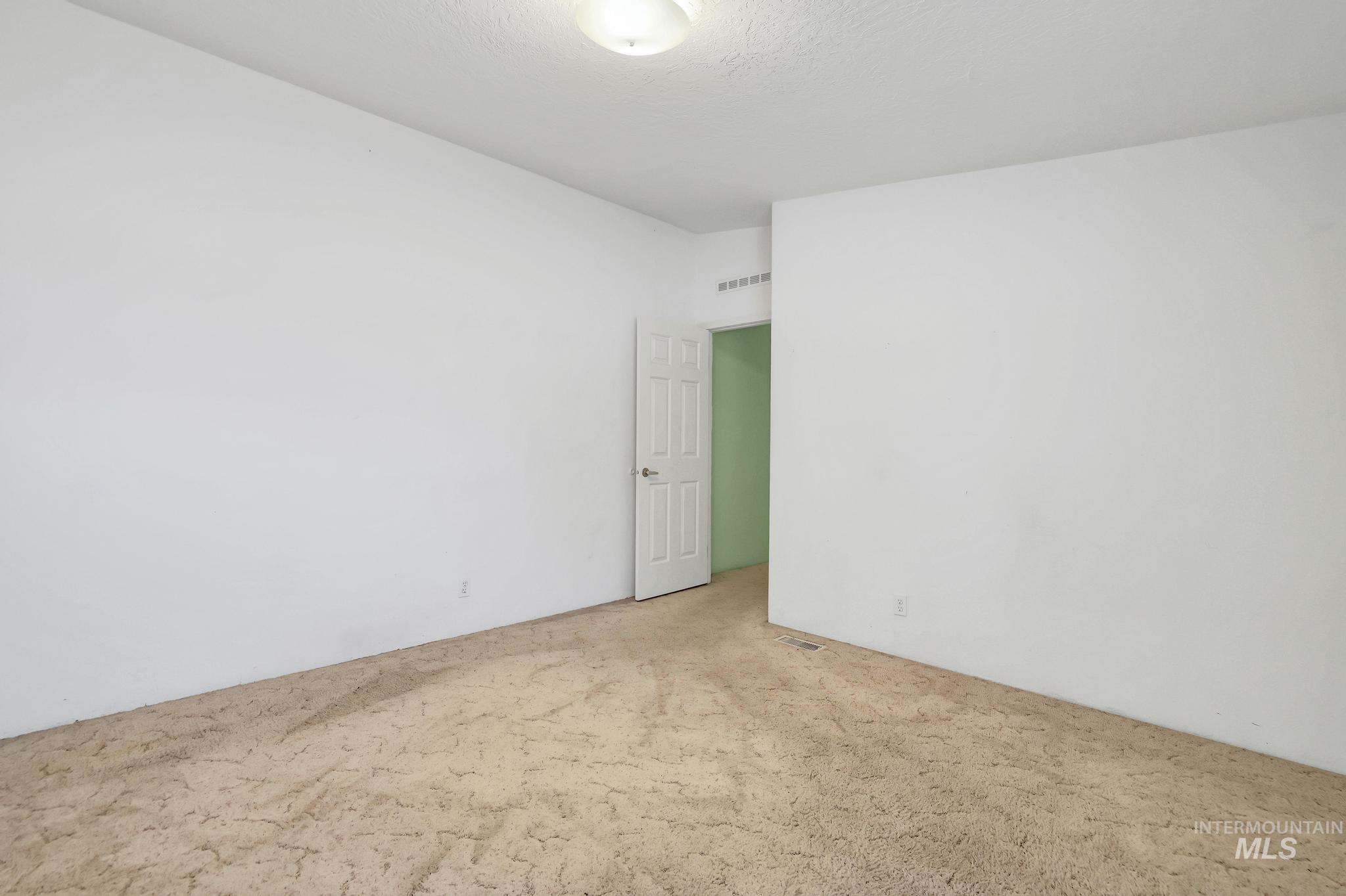 3474 S 1800 E Property Photo 19