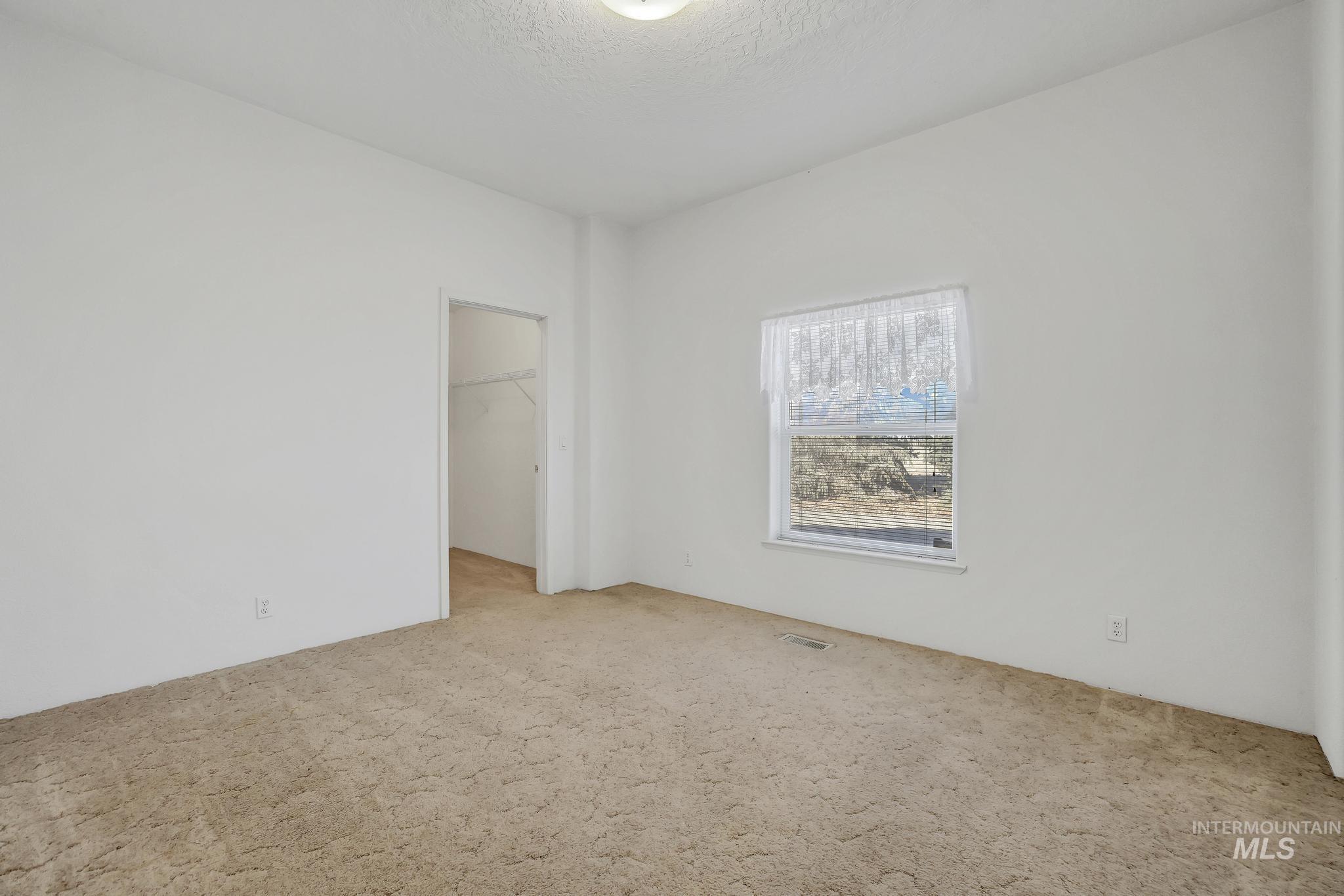 3474 S 1800 E Property Photo 23