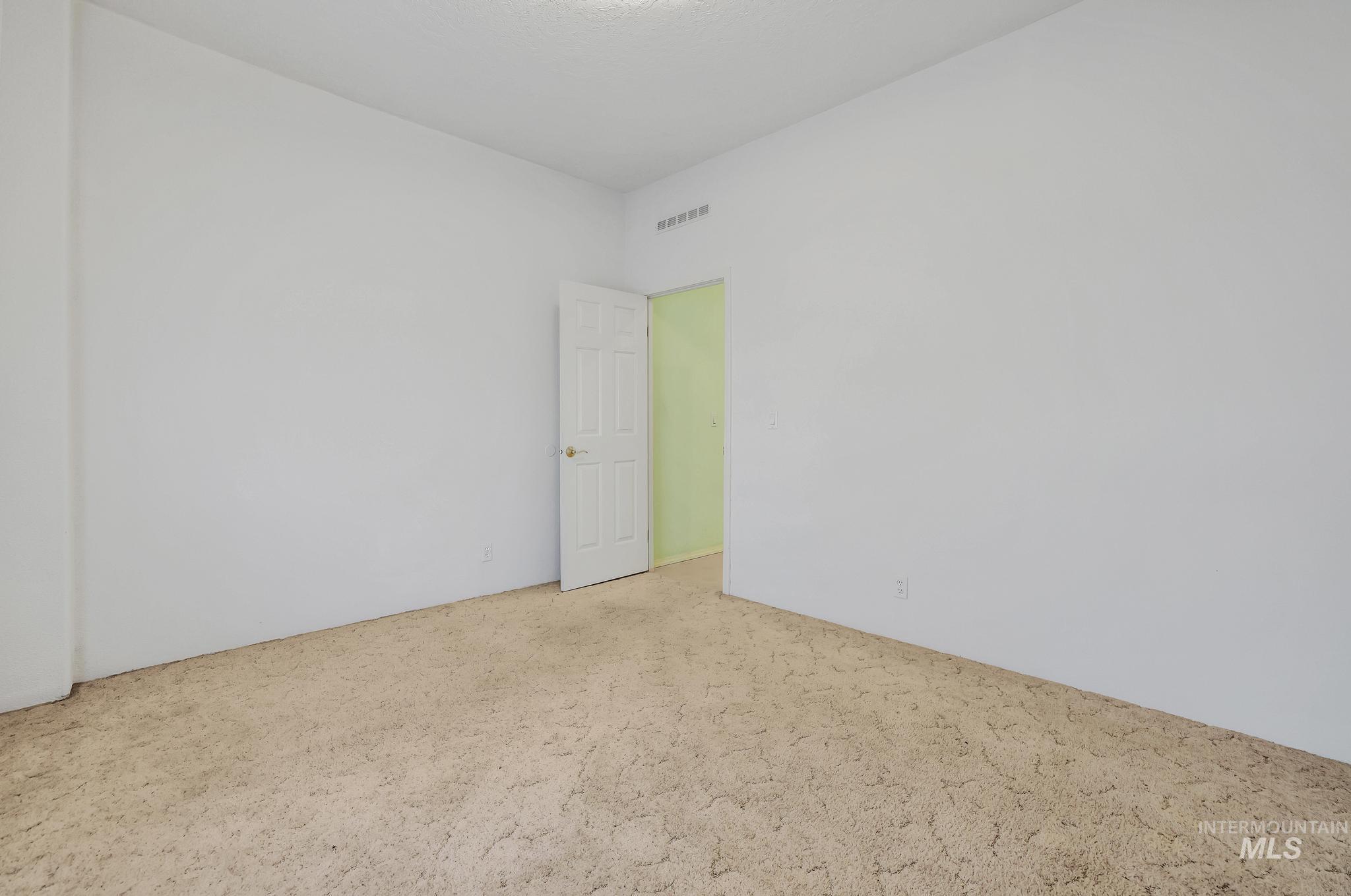 3474 S 1800 E Property Photo 24