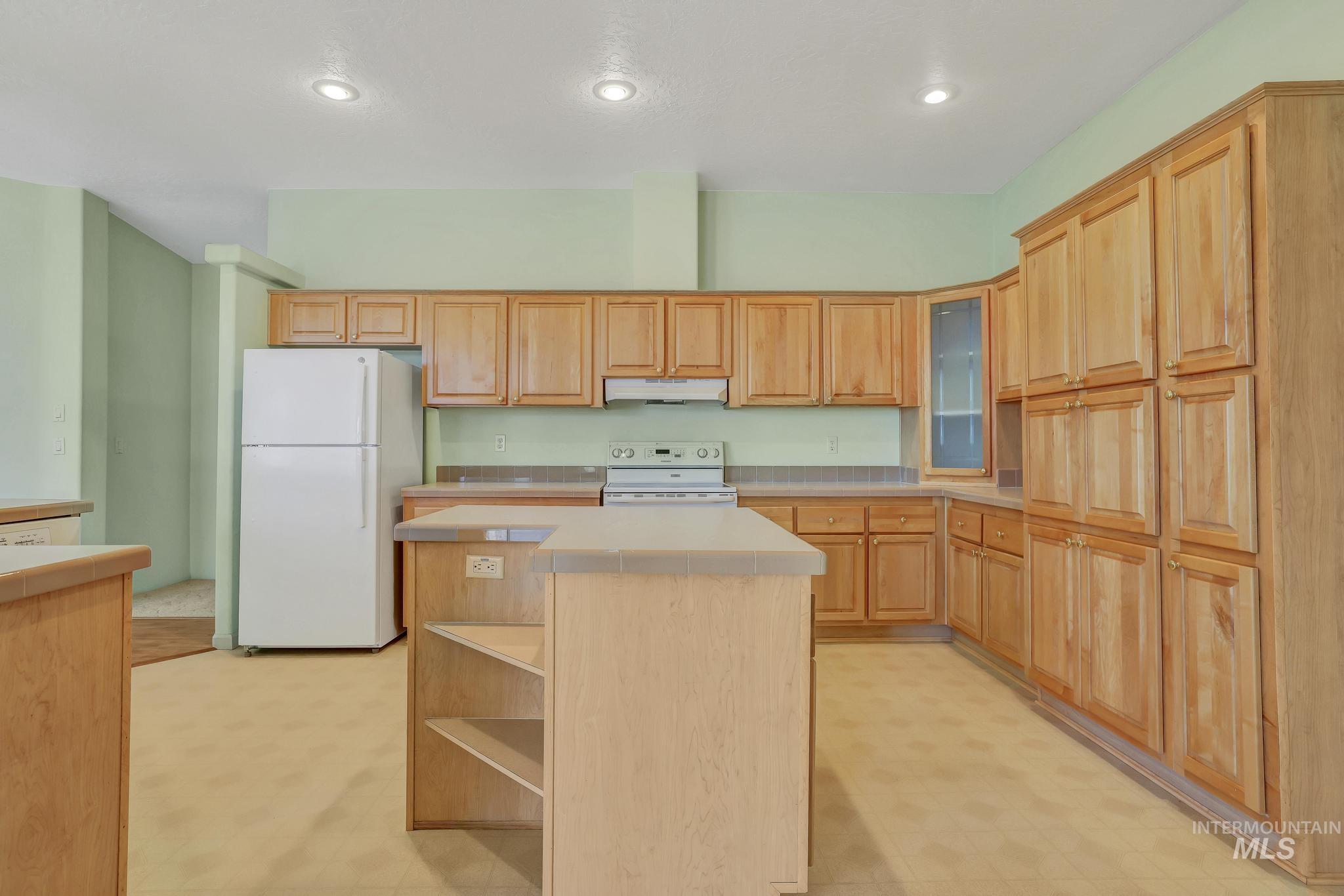 3474 S 1800 E Property Photo 30