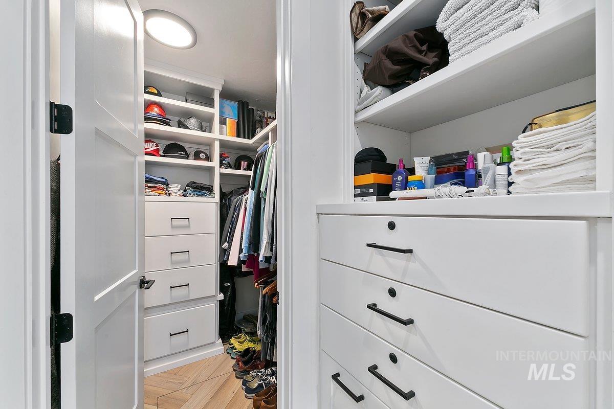 6639 N Asissi Ln Property Photo 13